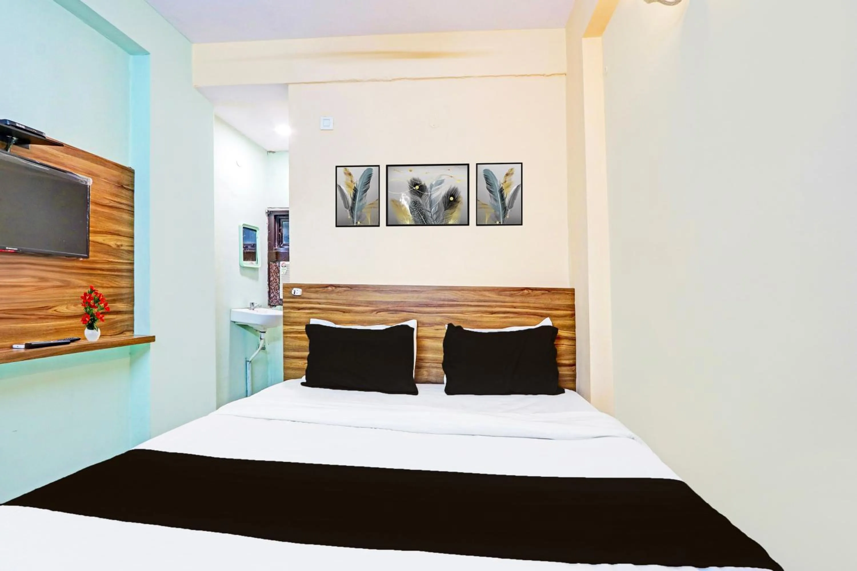 Bedroom, Bed in Super Hotel O Karimnagar