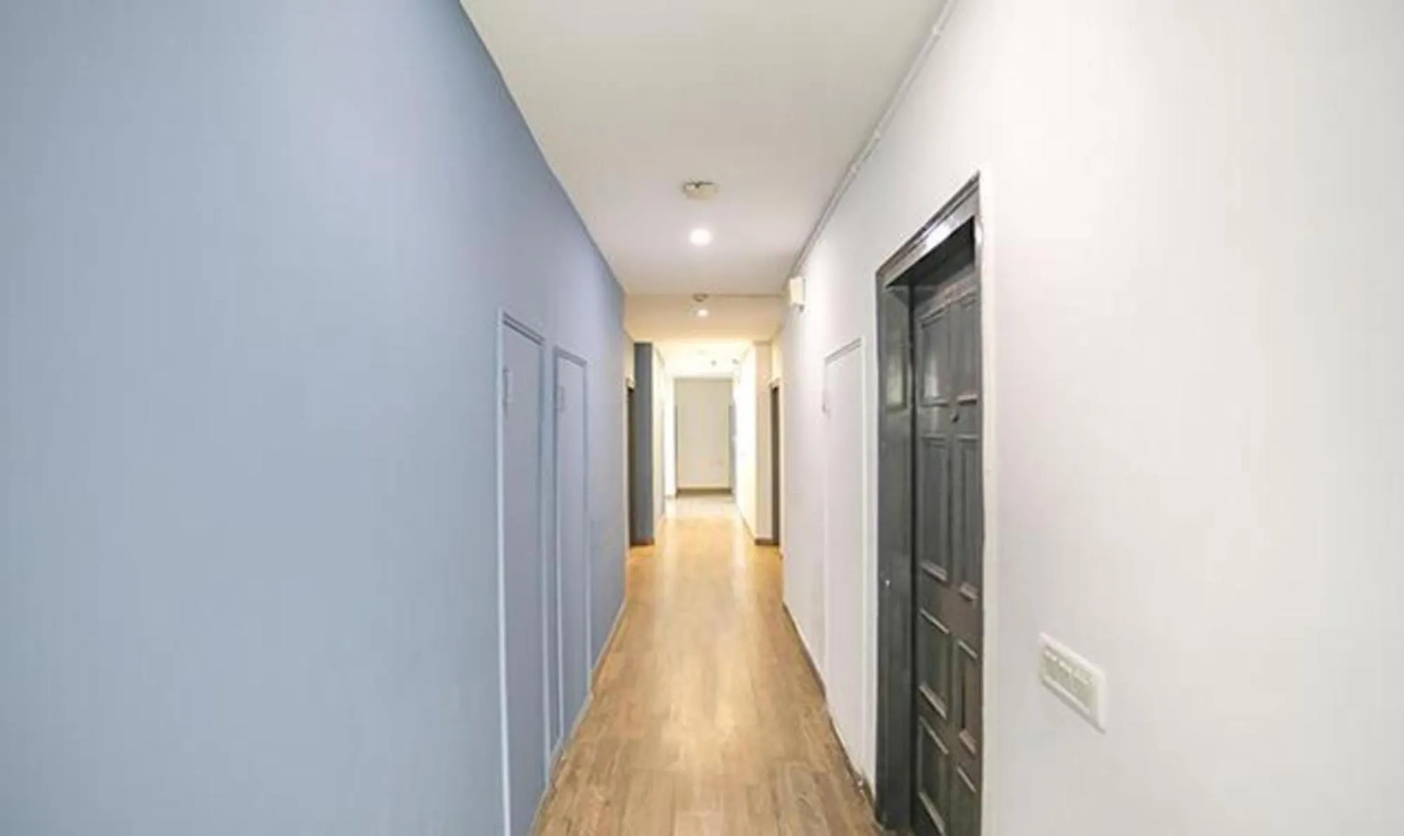 Lobby or reception in FabHotel F9 Sector 51