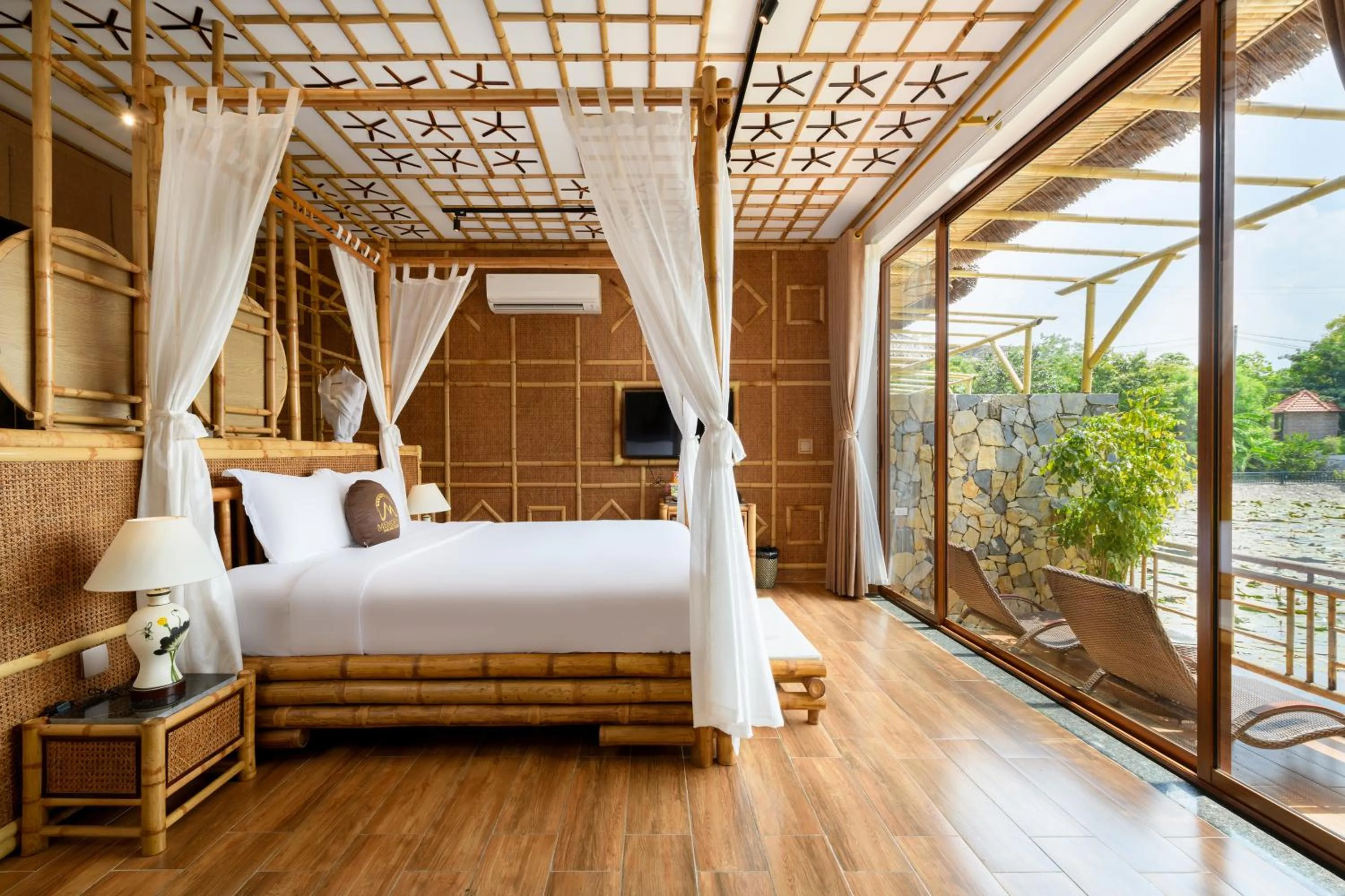Bed in Memorina Ninh Binh Resort