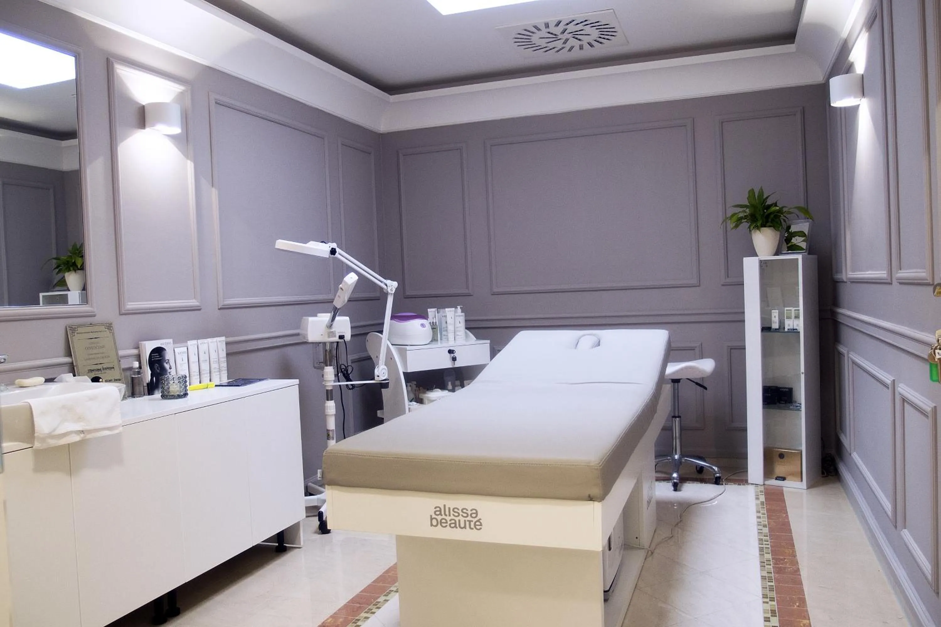 Massage, Bed in Kúpele Brusno - Kúpeľný hotel Poľana