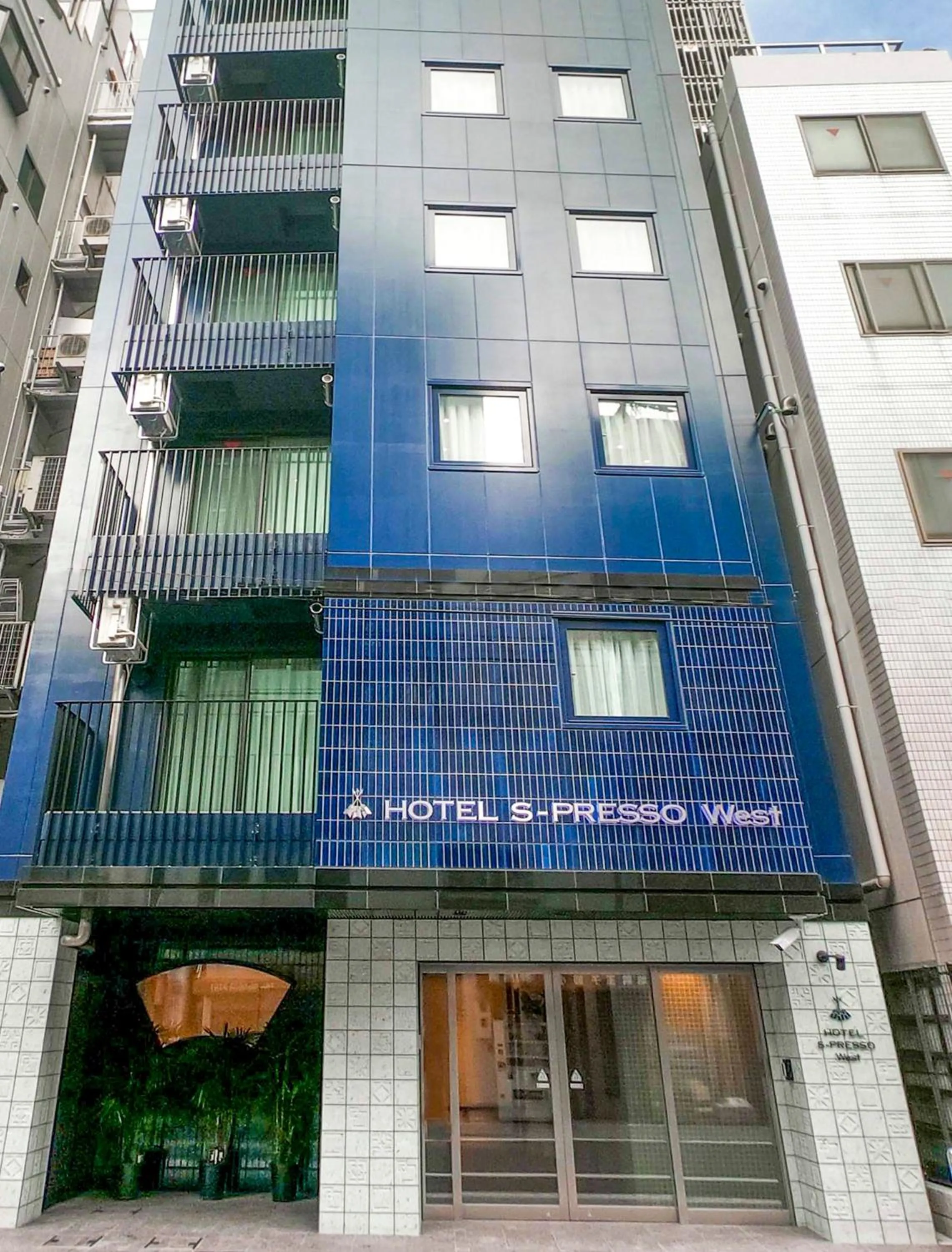 Property building in Hotel S-Presso West