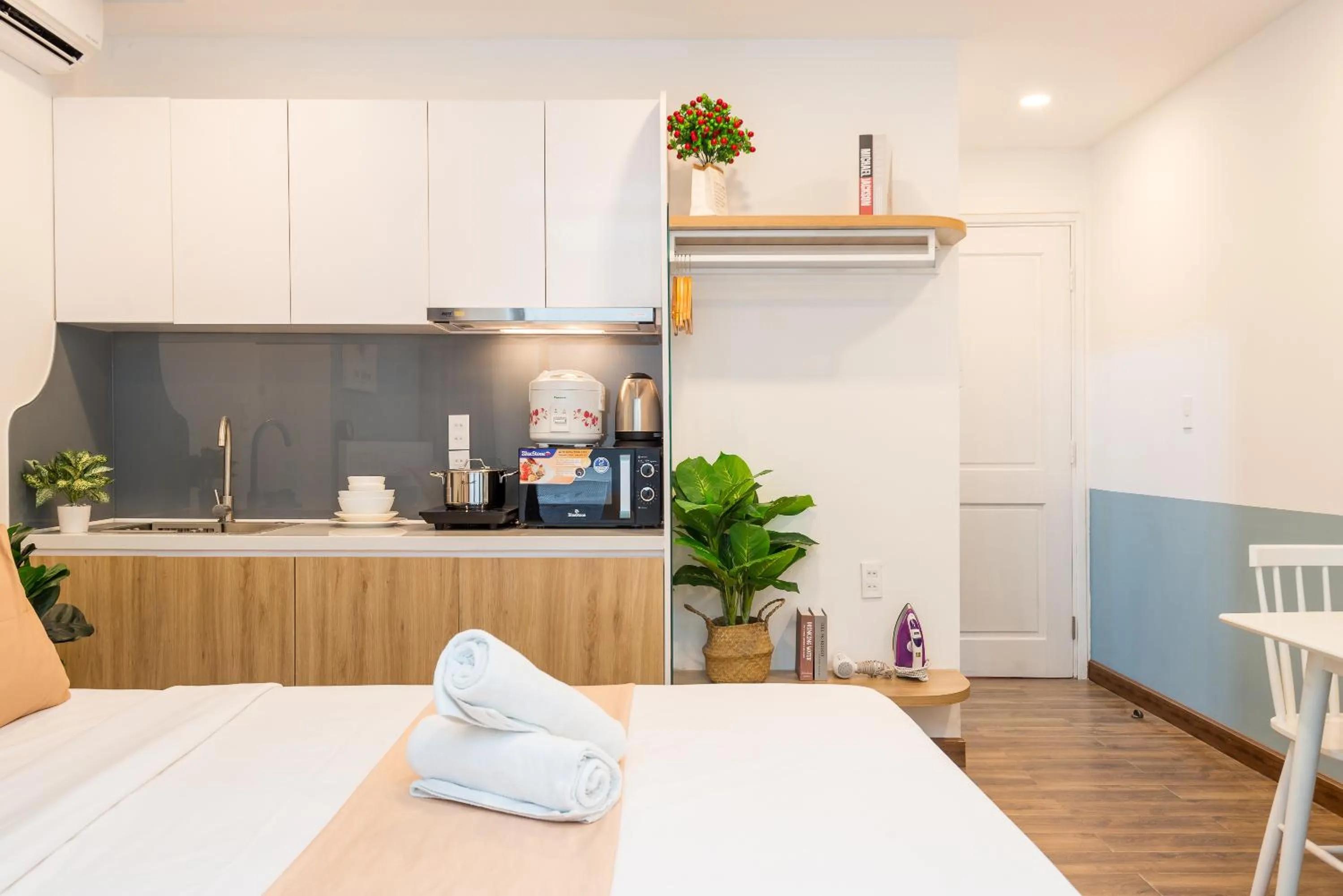 Kitchen or kitchenette, Bed in Cozrum Homes - Saphera Residence