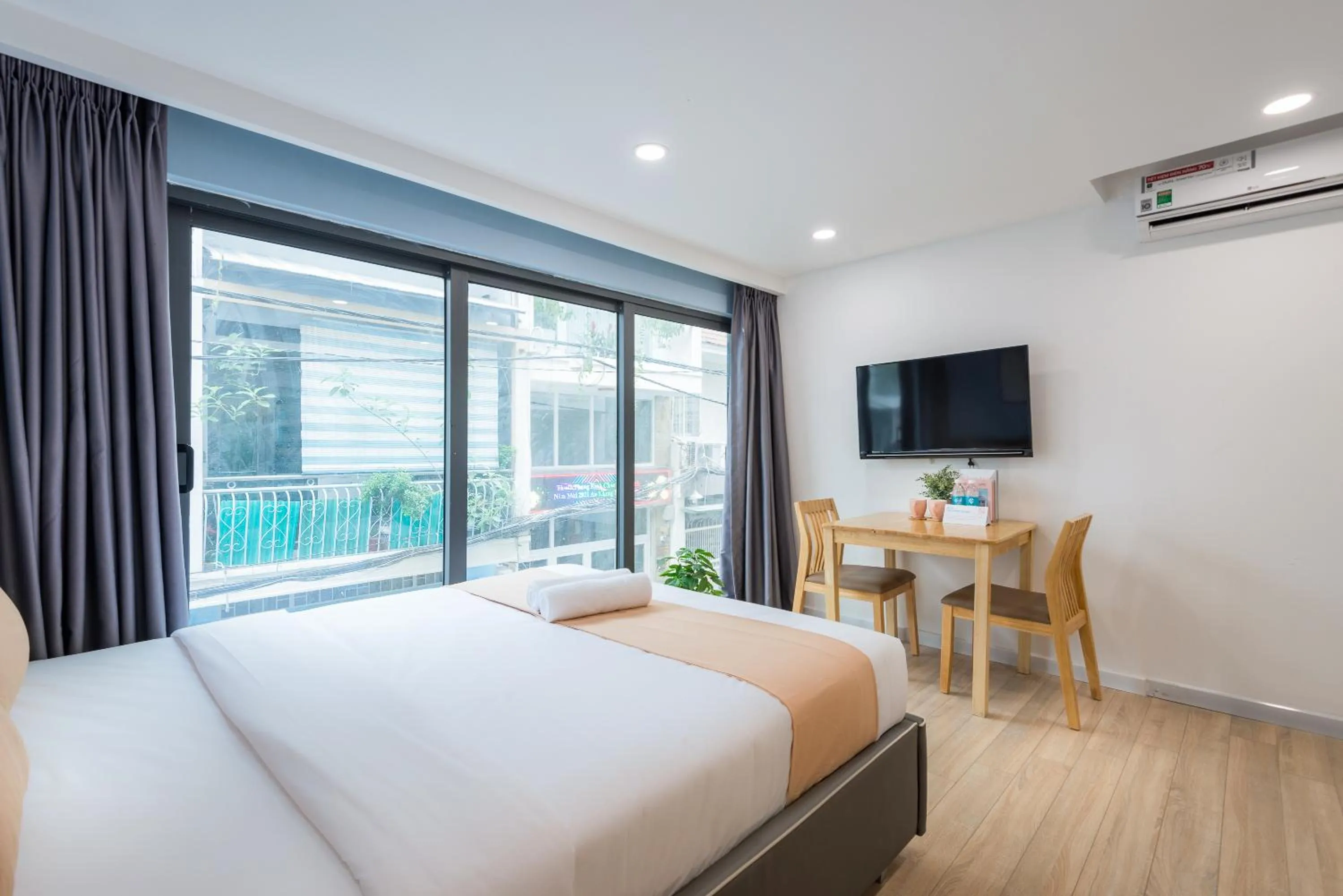 Photo of the whole room, Bed in Cozrum Homes - Saphera Residence