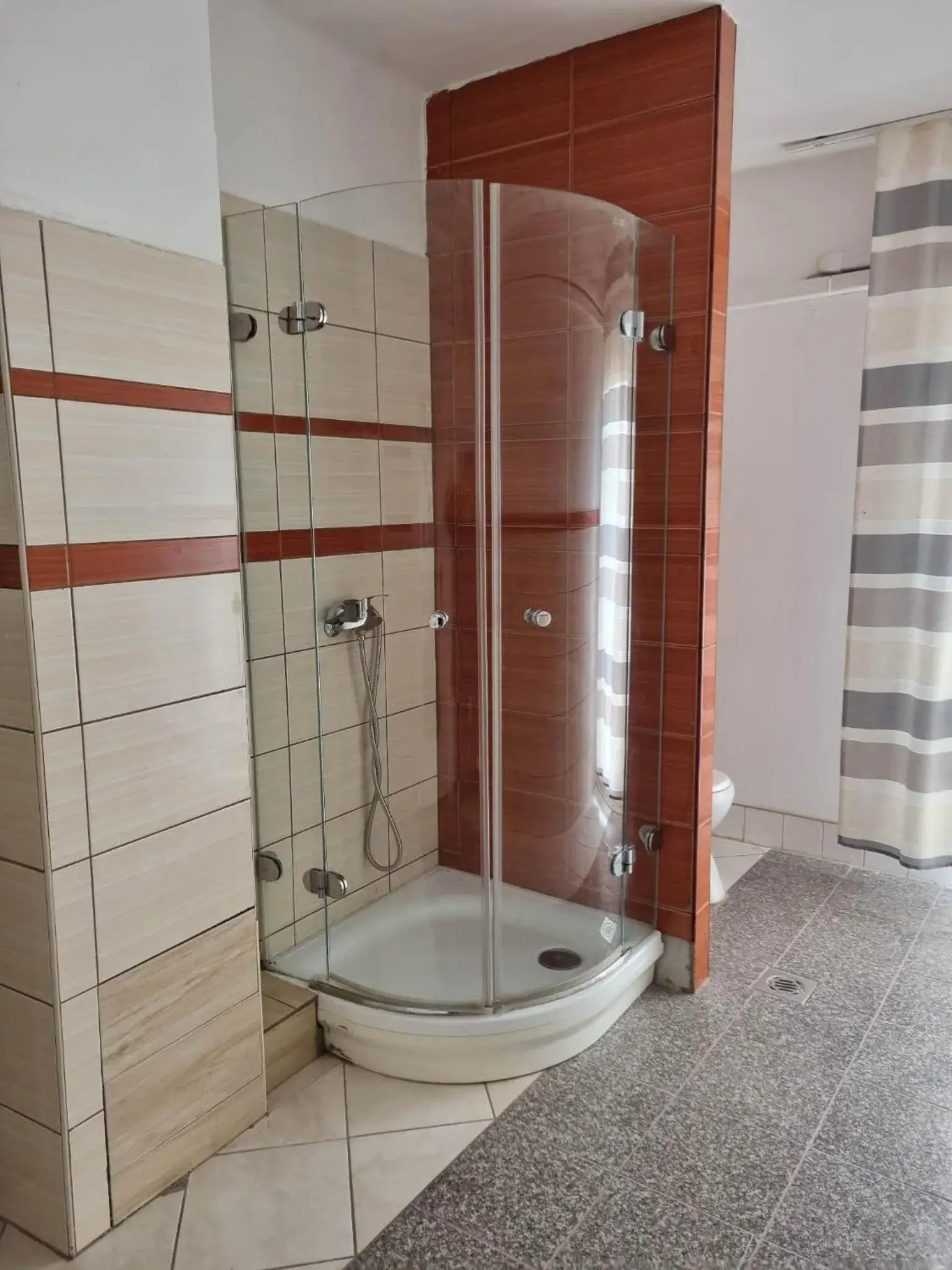 Deluxe Quadruple Room in Európa Panzió Deluxe Quadruple Room in Európa Panzió