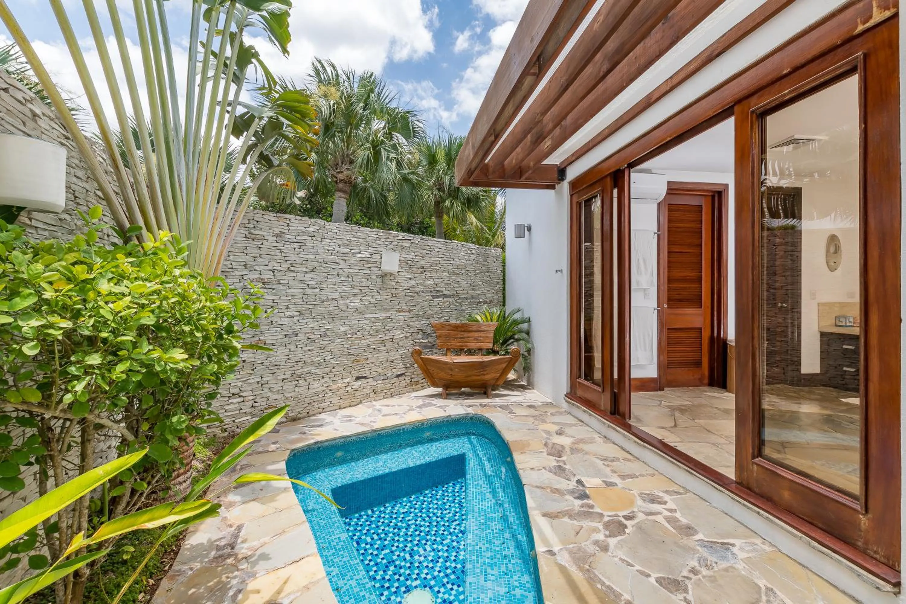 Garden in Unique Villa with Ocean and River Views - Staff & Golf Carts