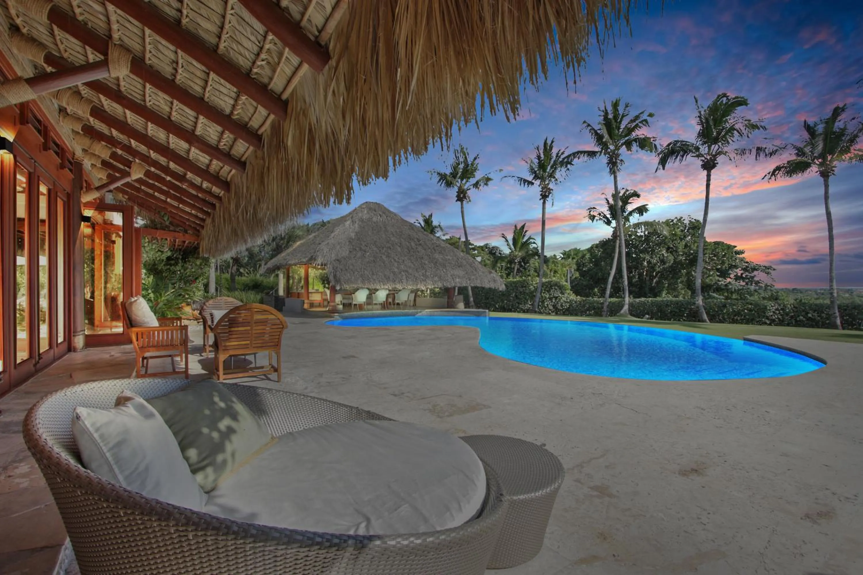 Night in Unique Villa with Ocean and River Views - Staff & Golf Carts