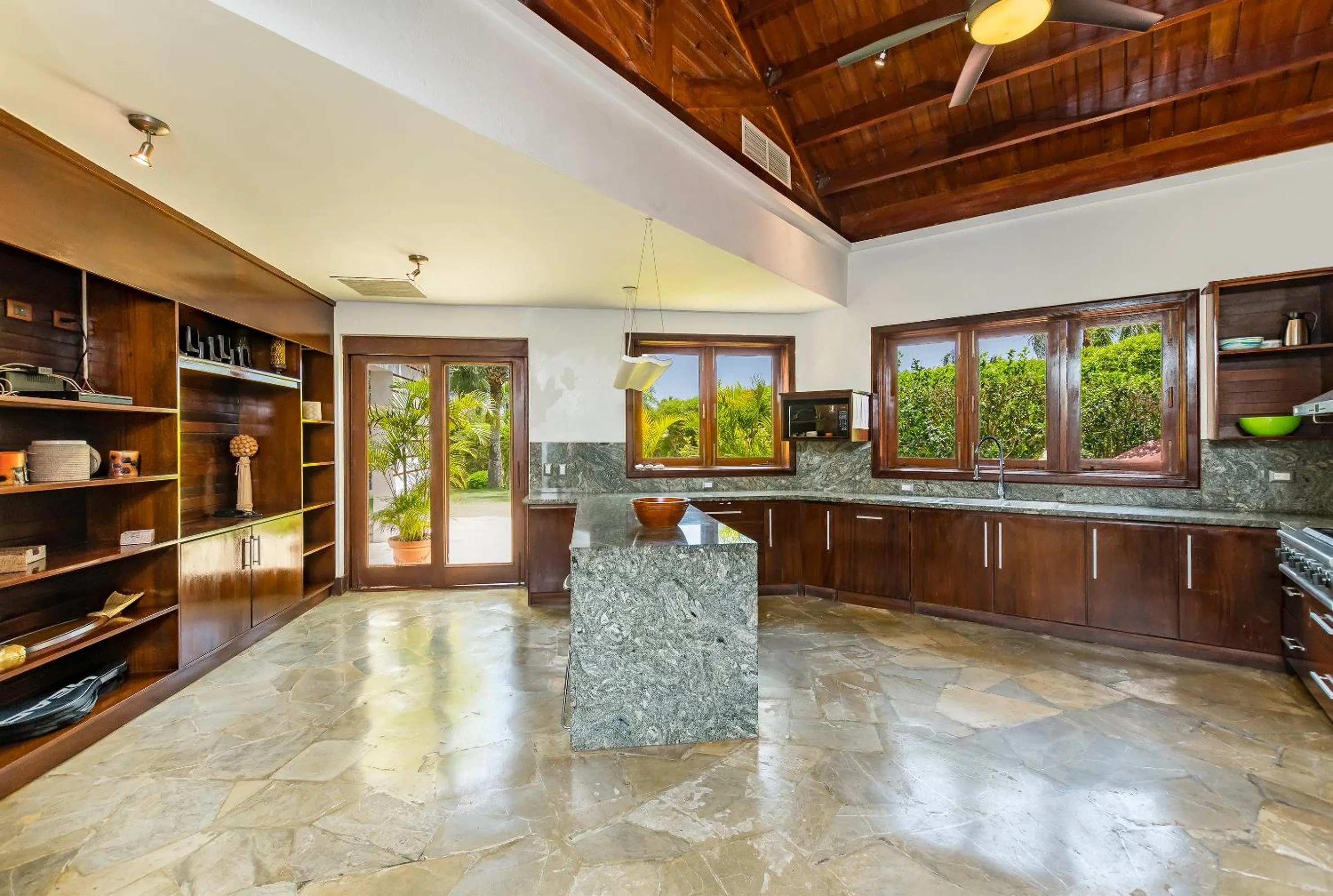Coffee/tea facilities in Unique Villa with Ocean and River Views - Staff & Golf Carts