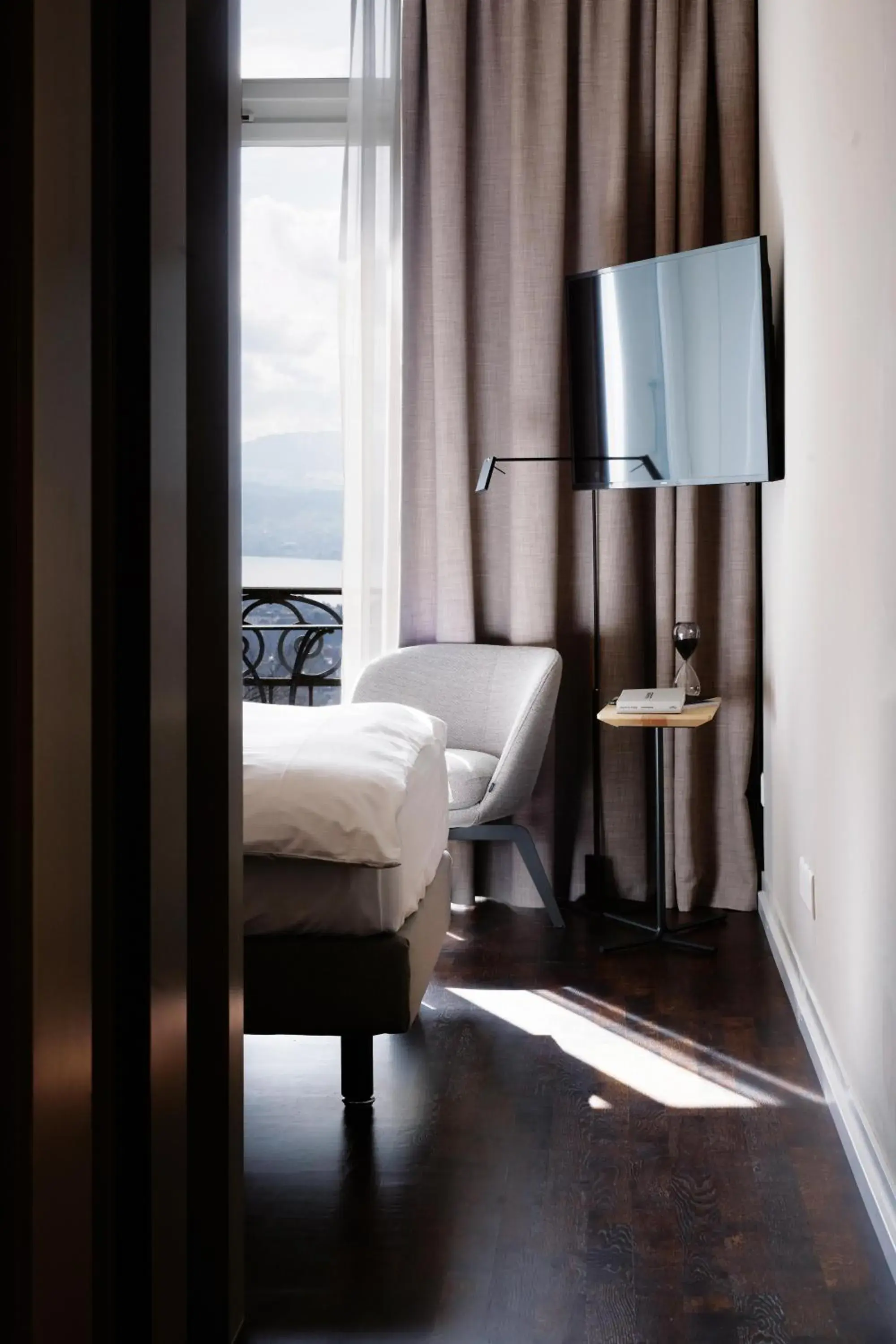 Superior Single Room with Lake View in Sorell Boutique-Hotel Zürichberg Superior Single Room with Lake View in Sorell Boutique-Hotel Zürichberg