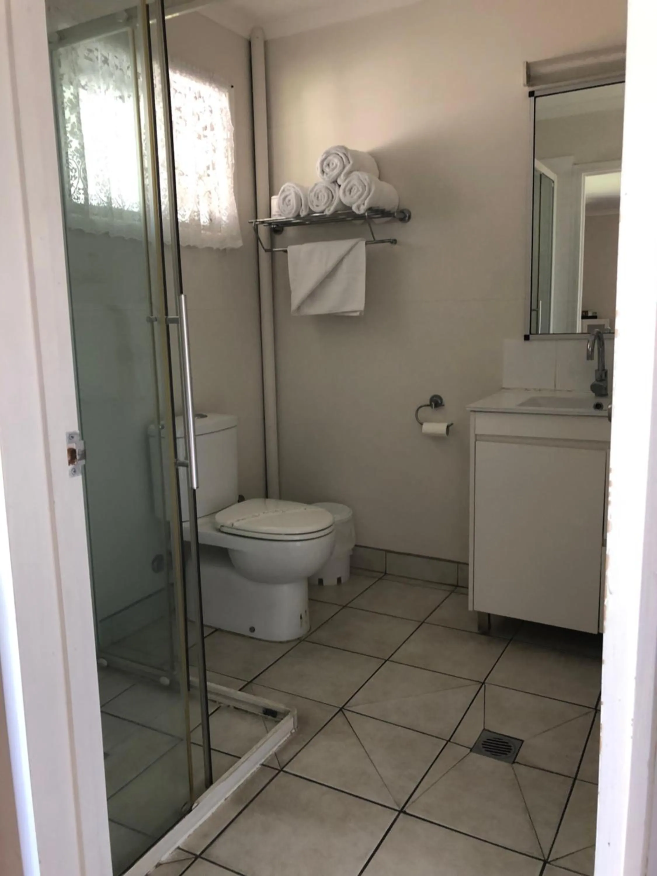 Shower in Mackay Motor Inn