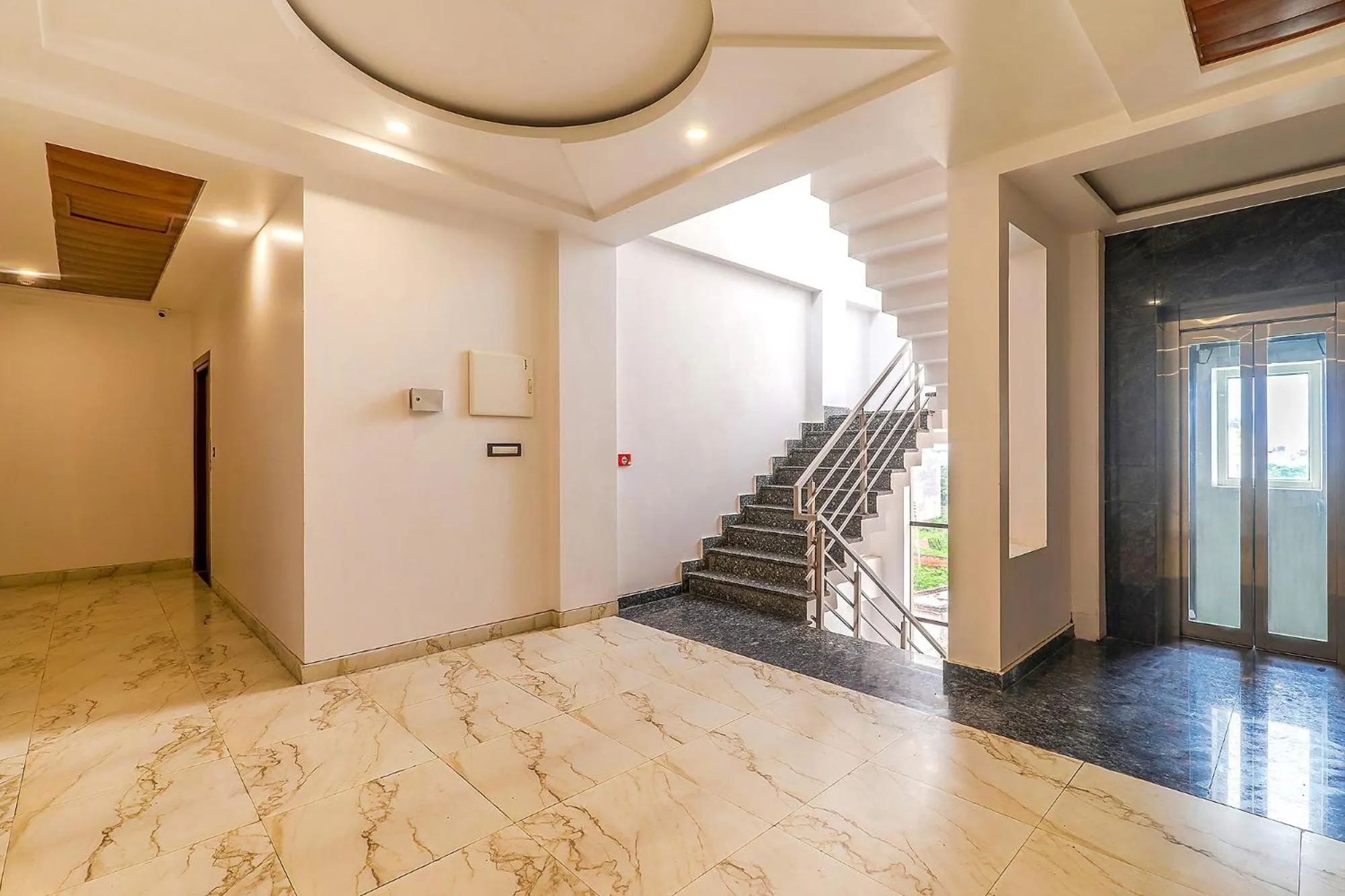 Lobby or reception in FabExpress Global Inn New