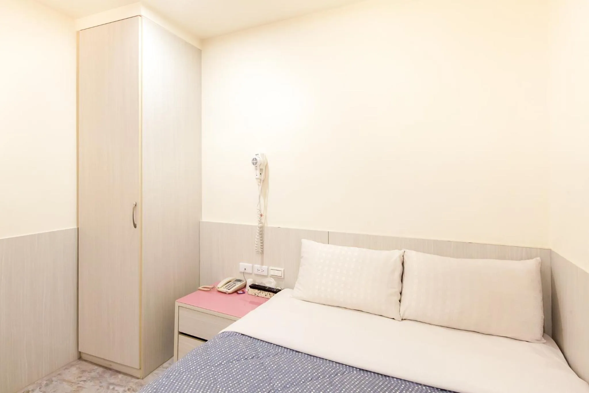 Bed in Ruei Gung Business Hotel Kaohsiung