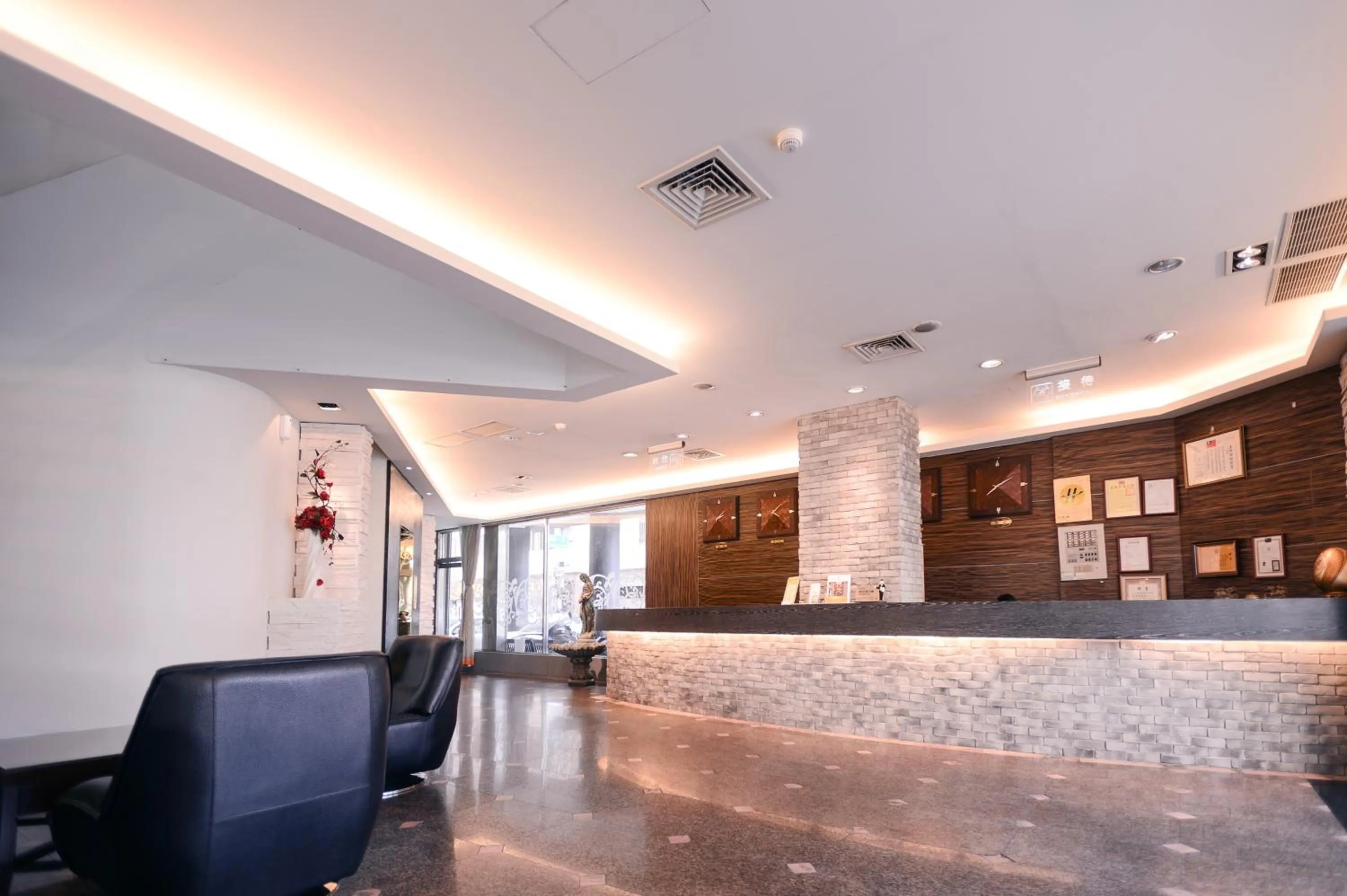 Lobby or reception in Waugh Den Business Hotel