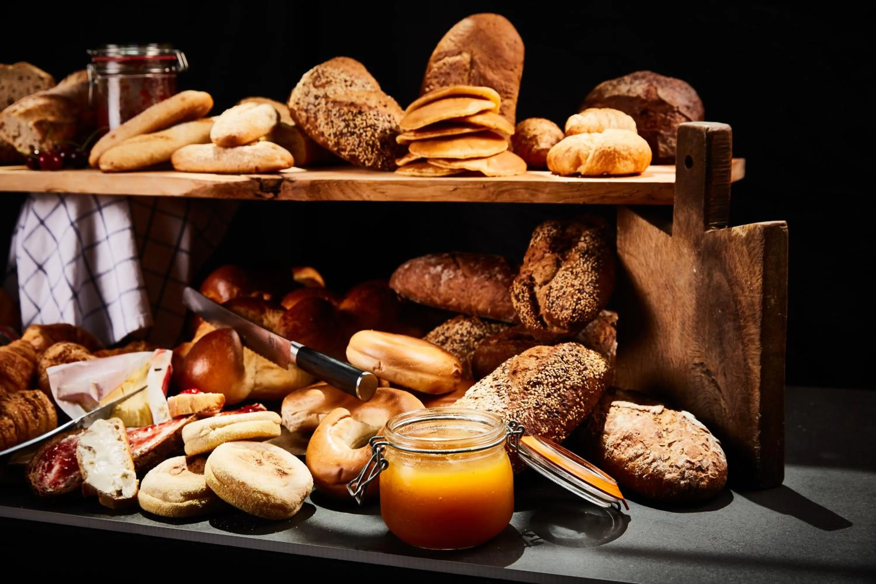 Breakfast in HUUS Gstaad