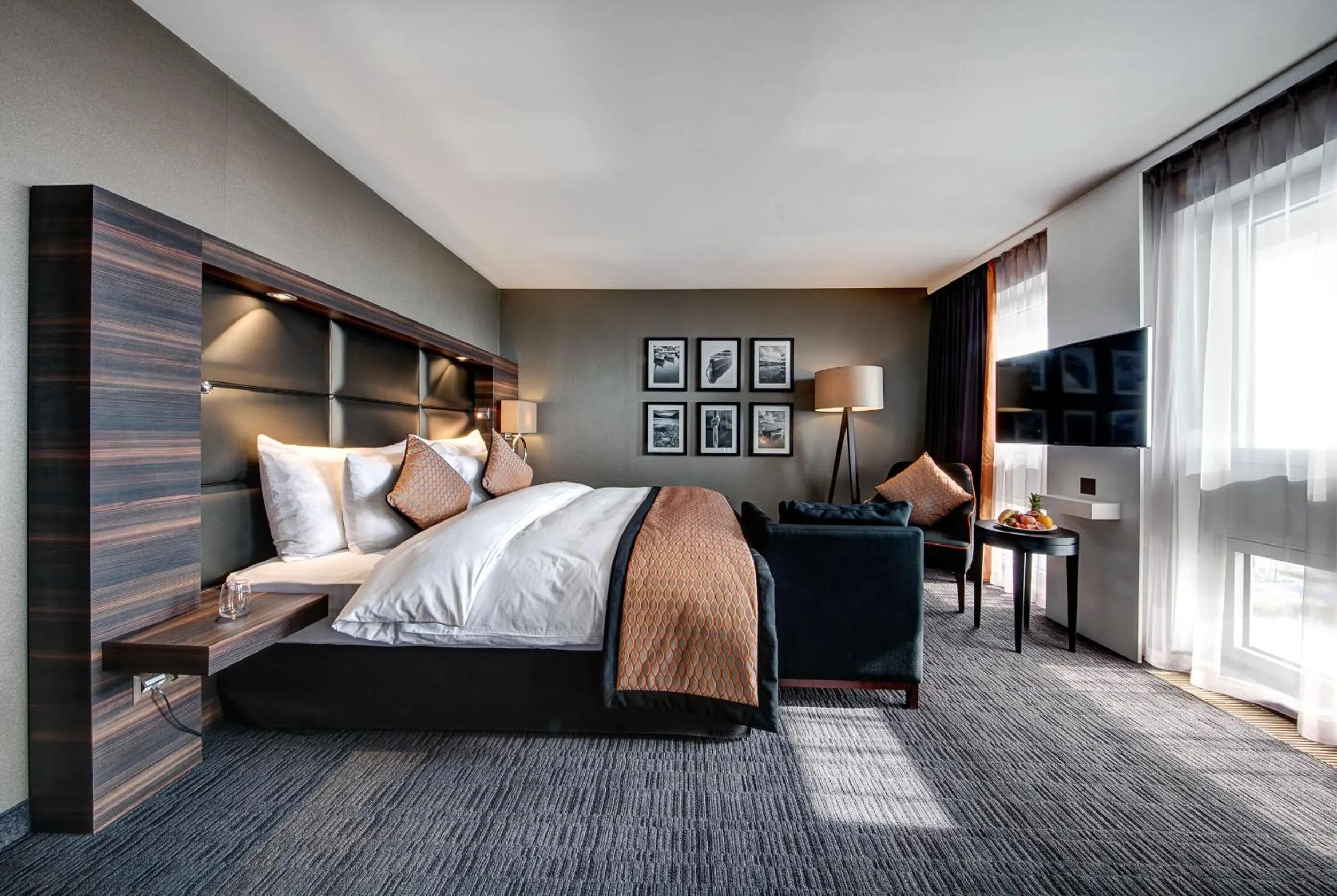 Bedroom, Bed in Hotel Beaulac