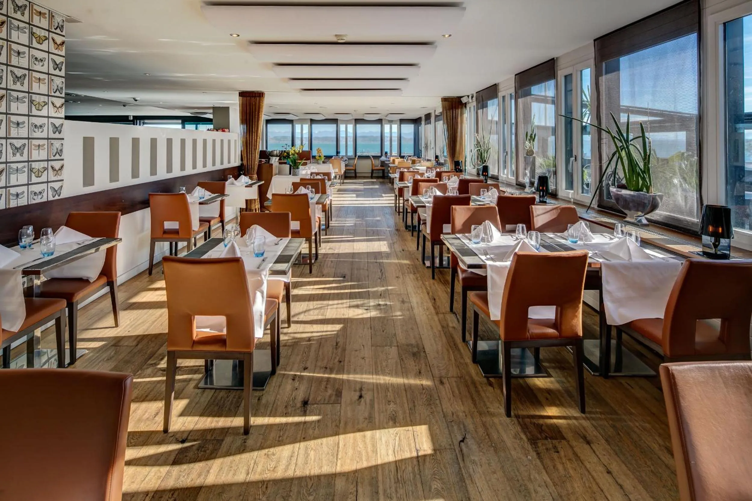 Restaurant/places to eat in Hotel Beaulac