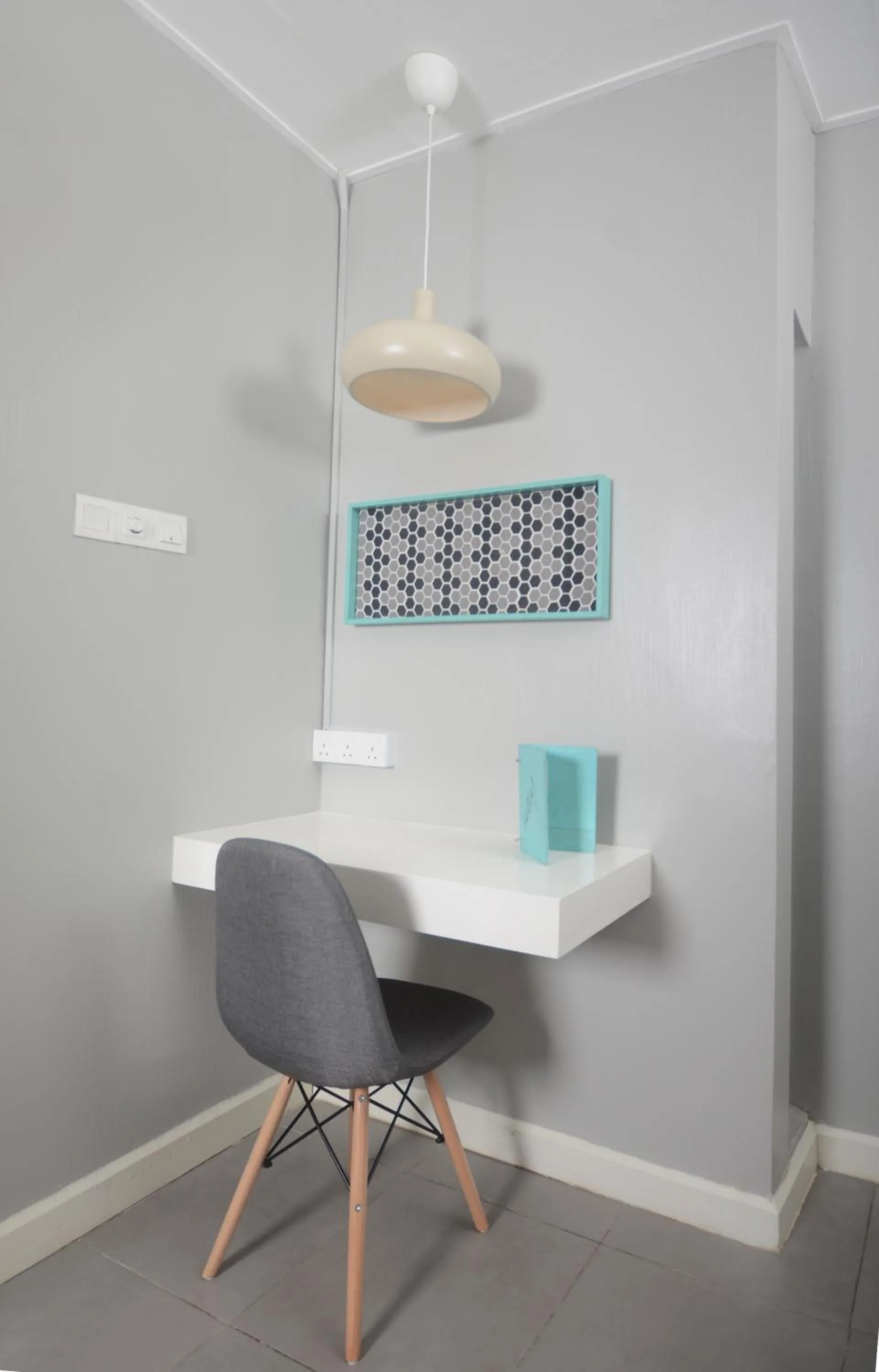 Seating area in La Pari-Pari