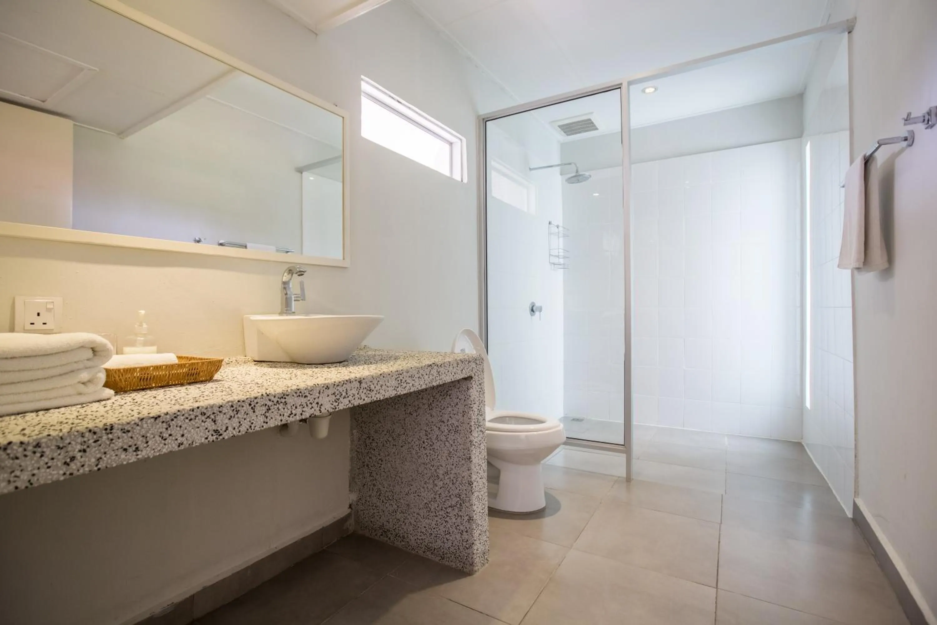 Bathroom in La Pari-Pari