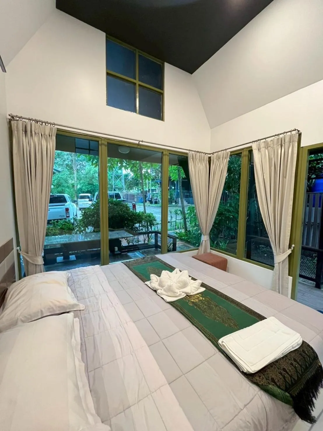 Photo of the whole room, Bed in Pai Panalee The Nature Boutique Hotel