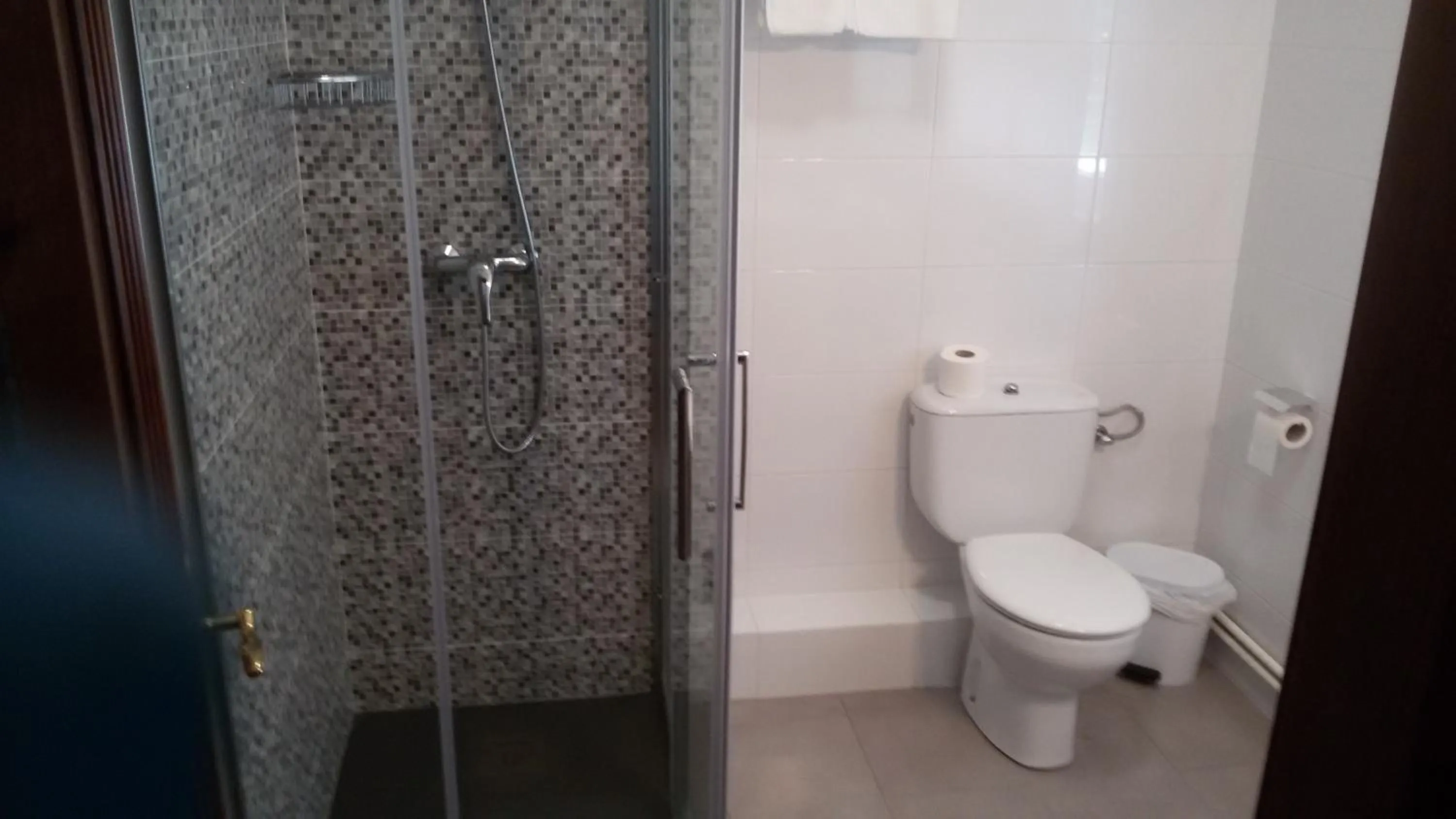 Bathroom in Hotel El Millón