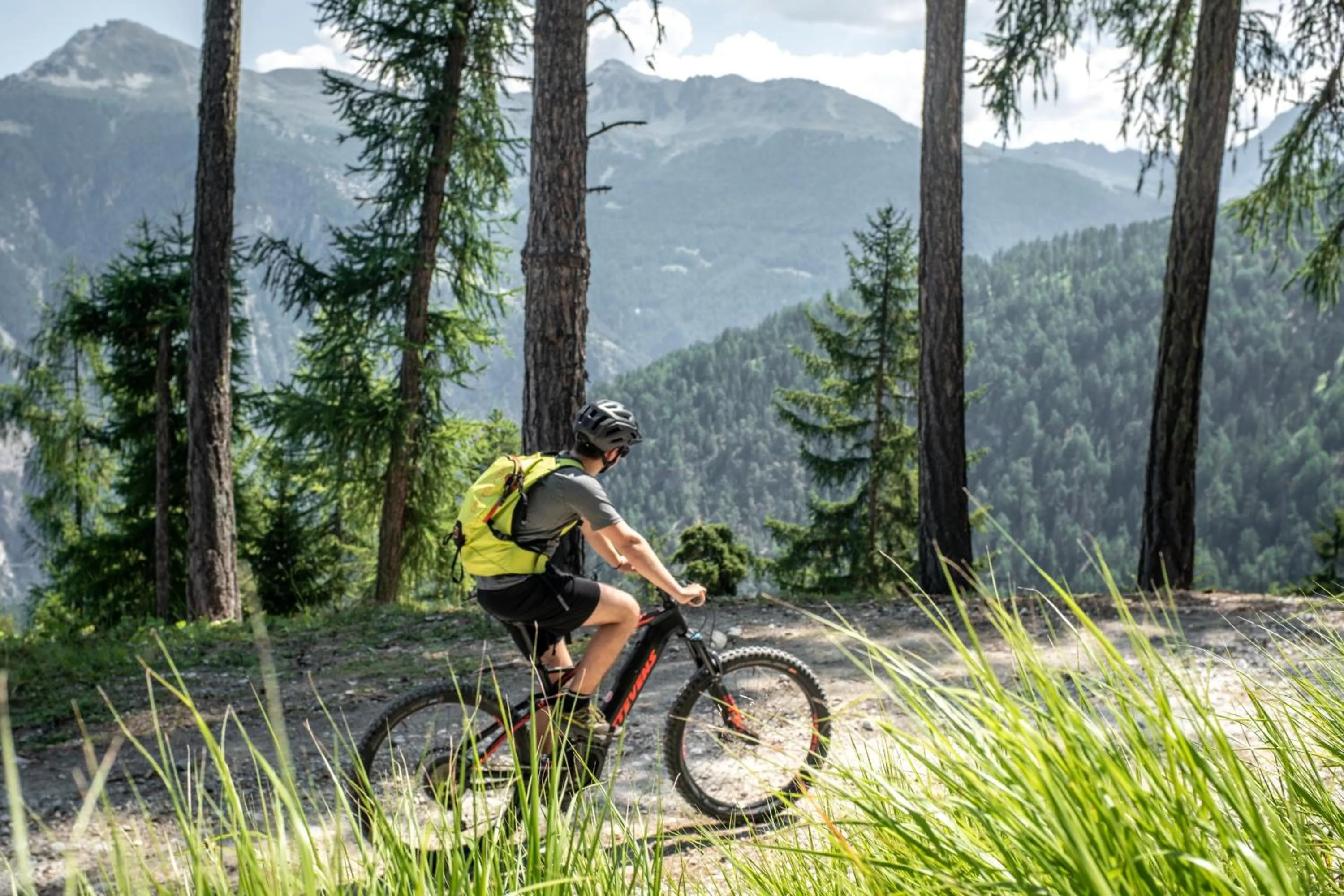 People in Victoria Retreat