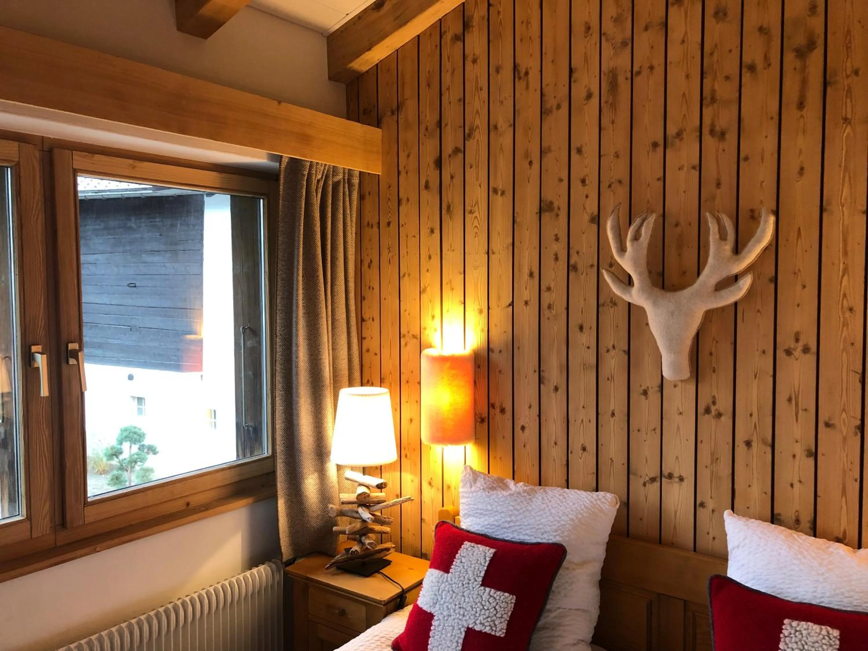 Decorative detail in Victoria Retreat