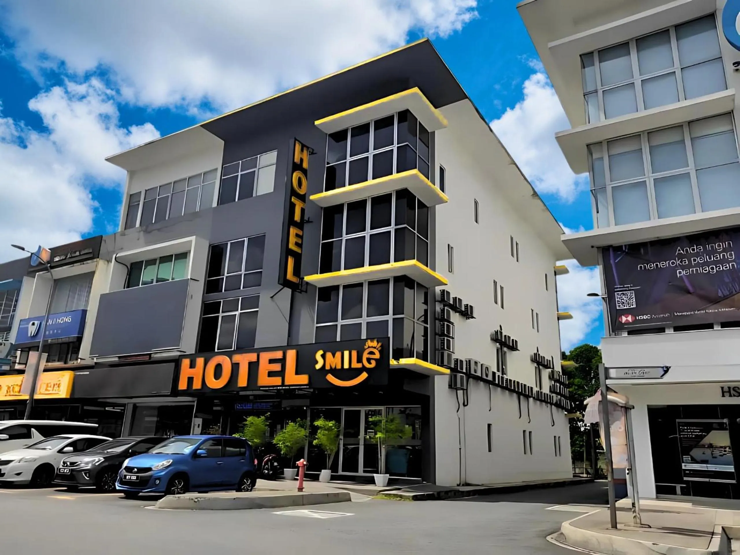 Property building in Smile Hotel C180 Cheras Selatan
