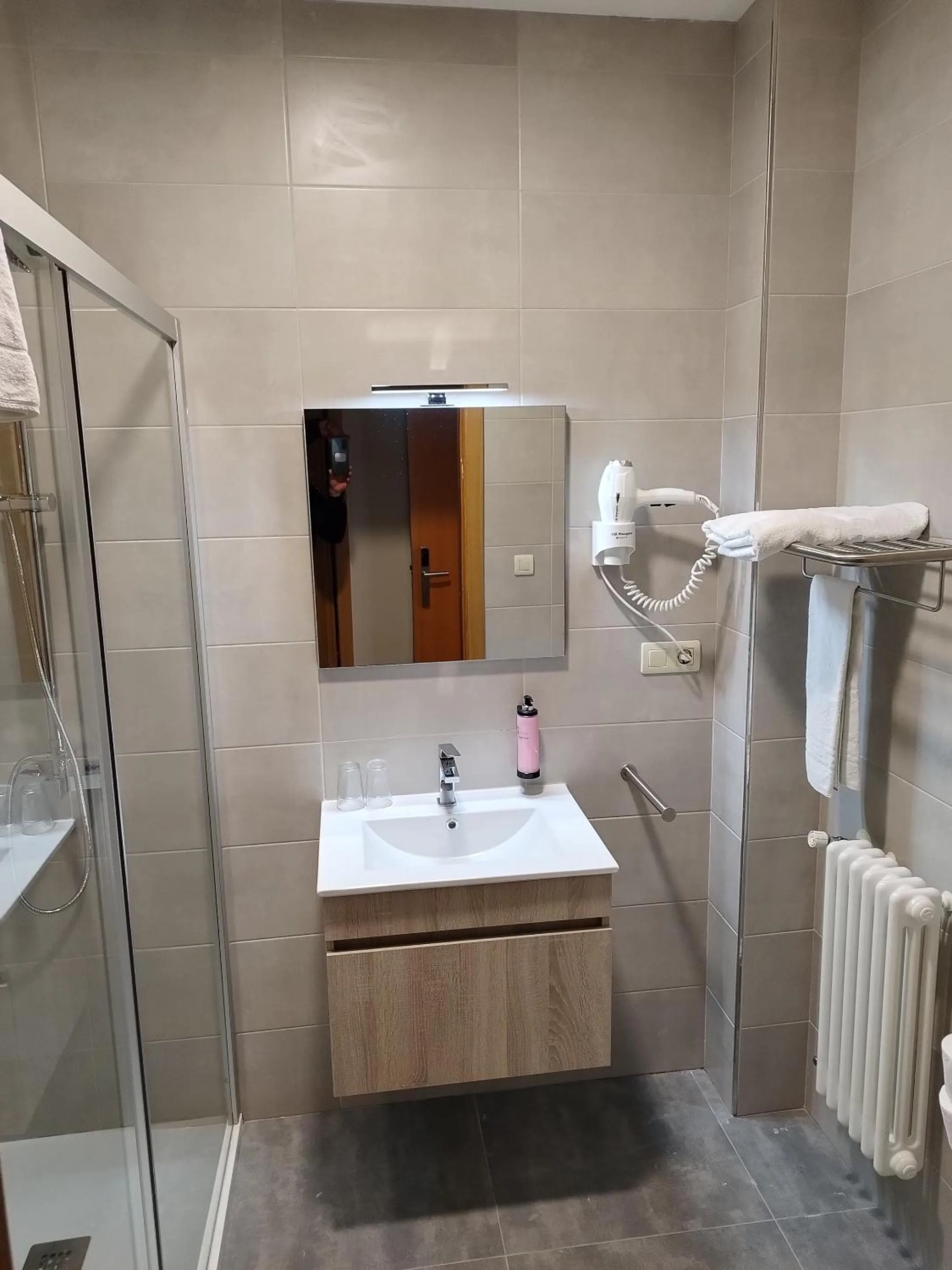 Bathroom in Hotel A Raiña