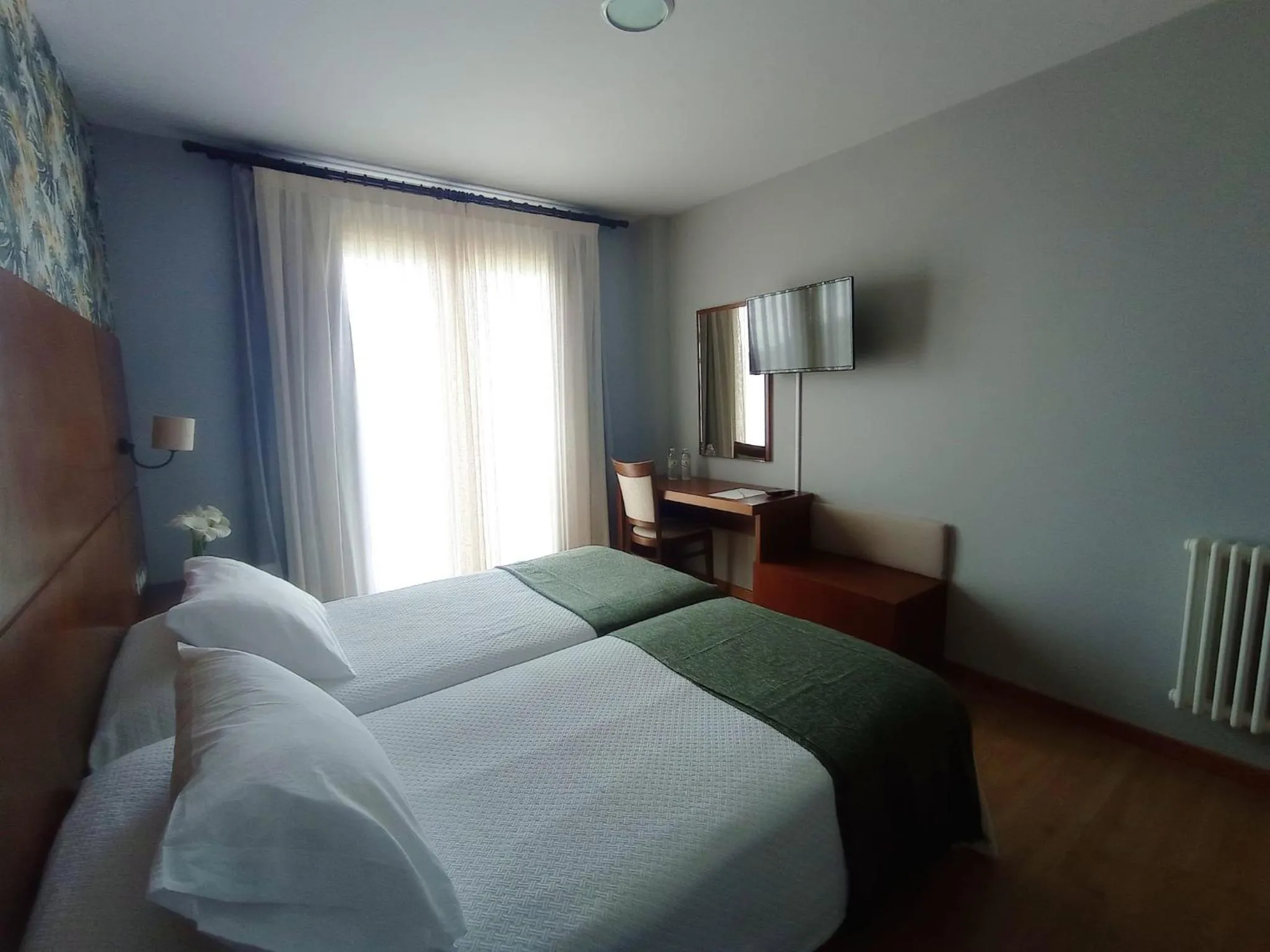 Bedroom, Bed in Hotel A Raiña