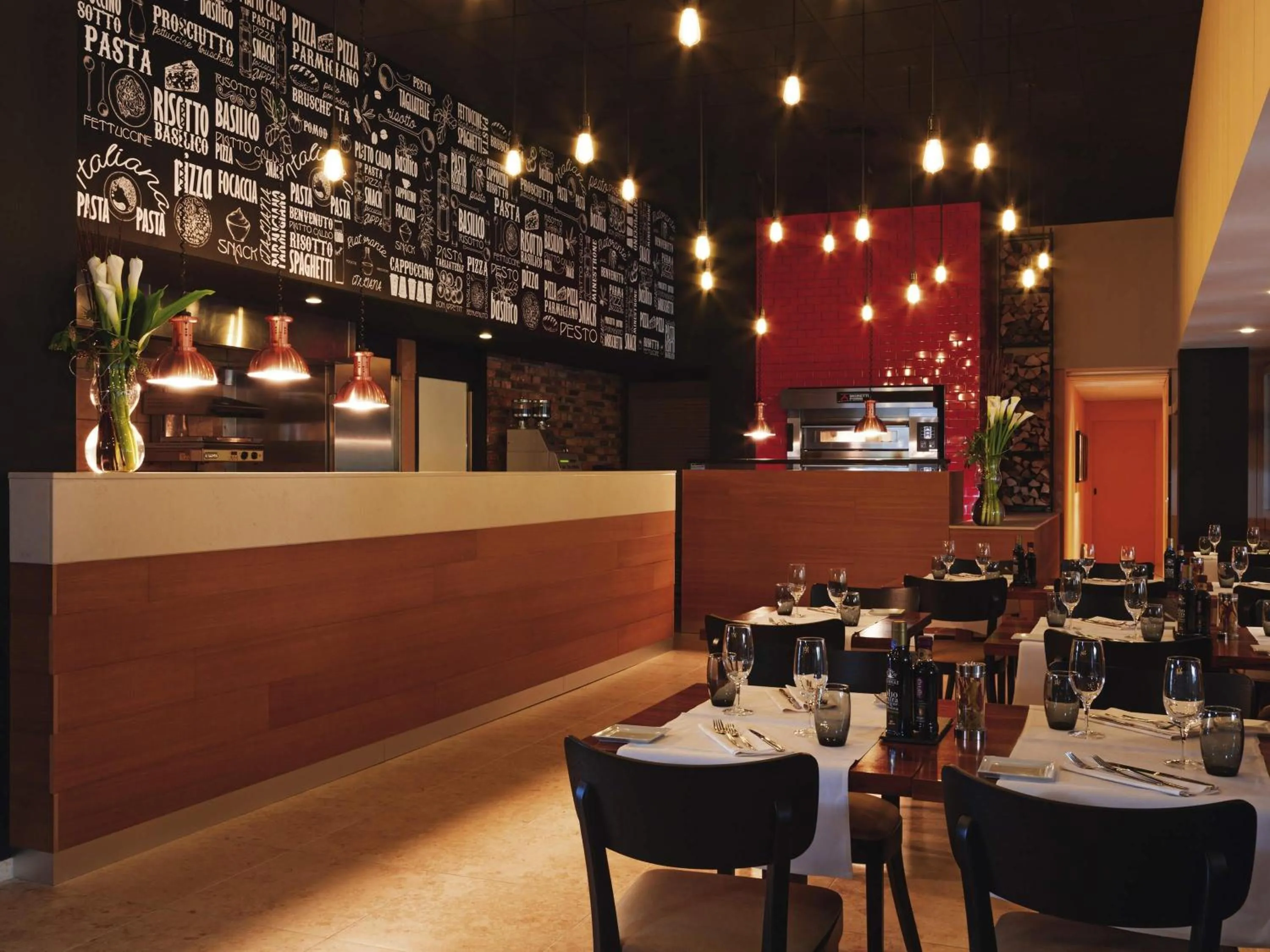 Restaurant/places to eat in Mövenpick Hotel Zürich-Regensdorf