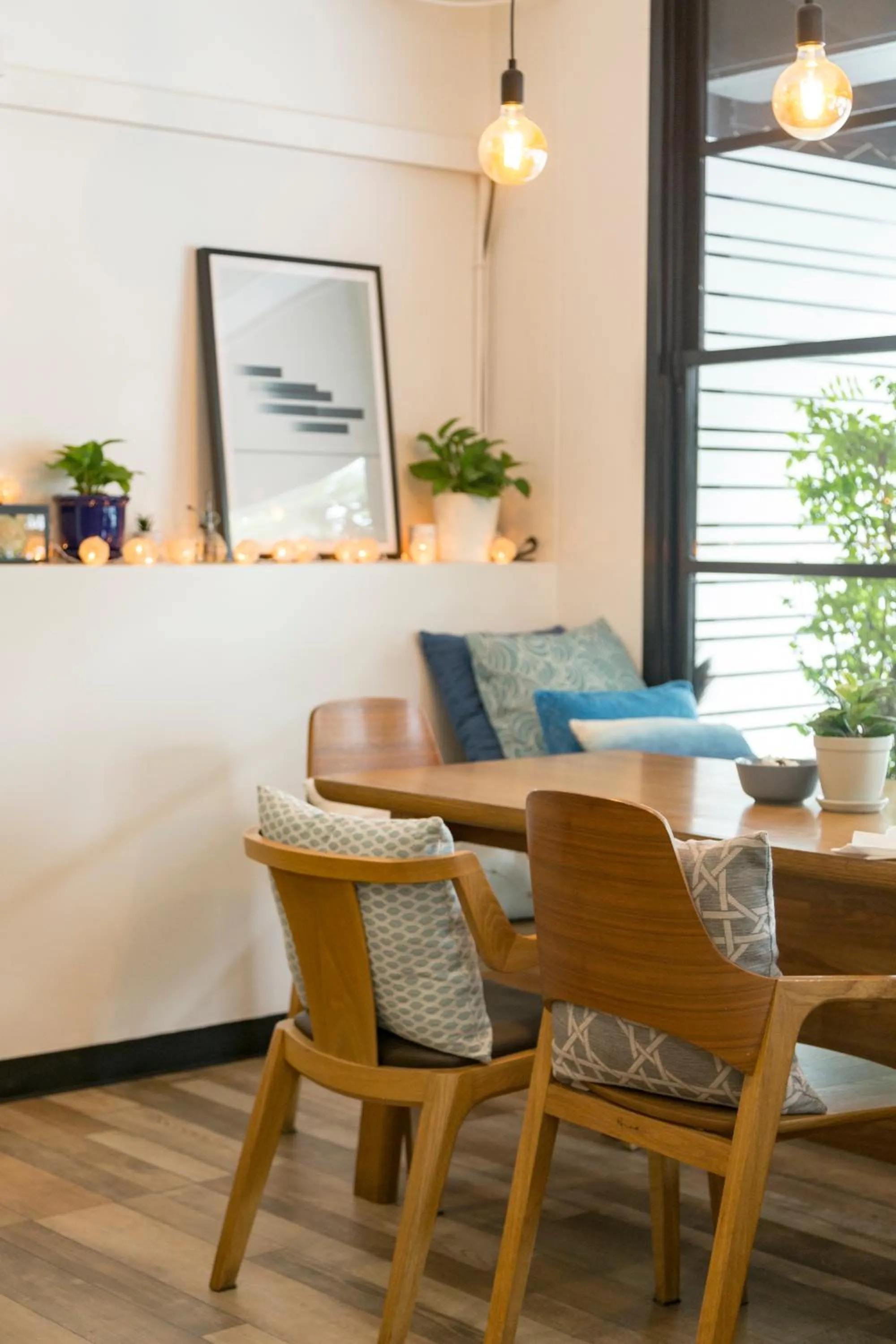 Seating area in T Hostel @ Victory Monument