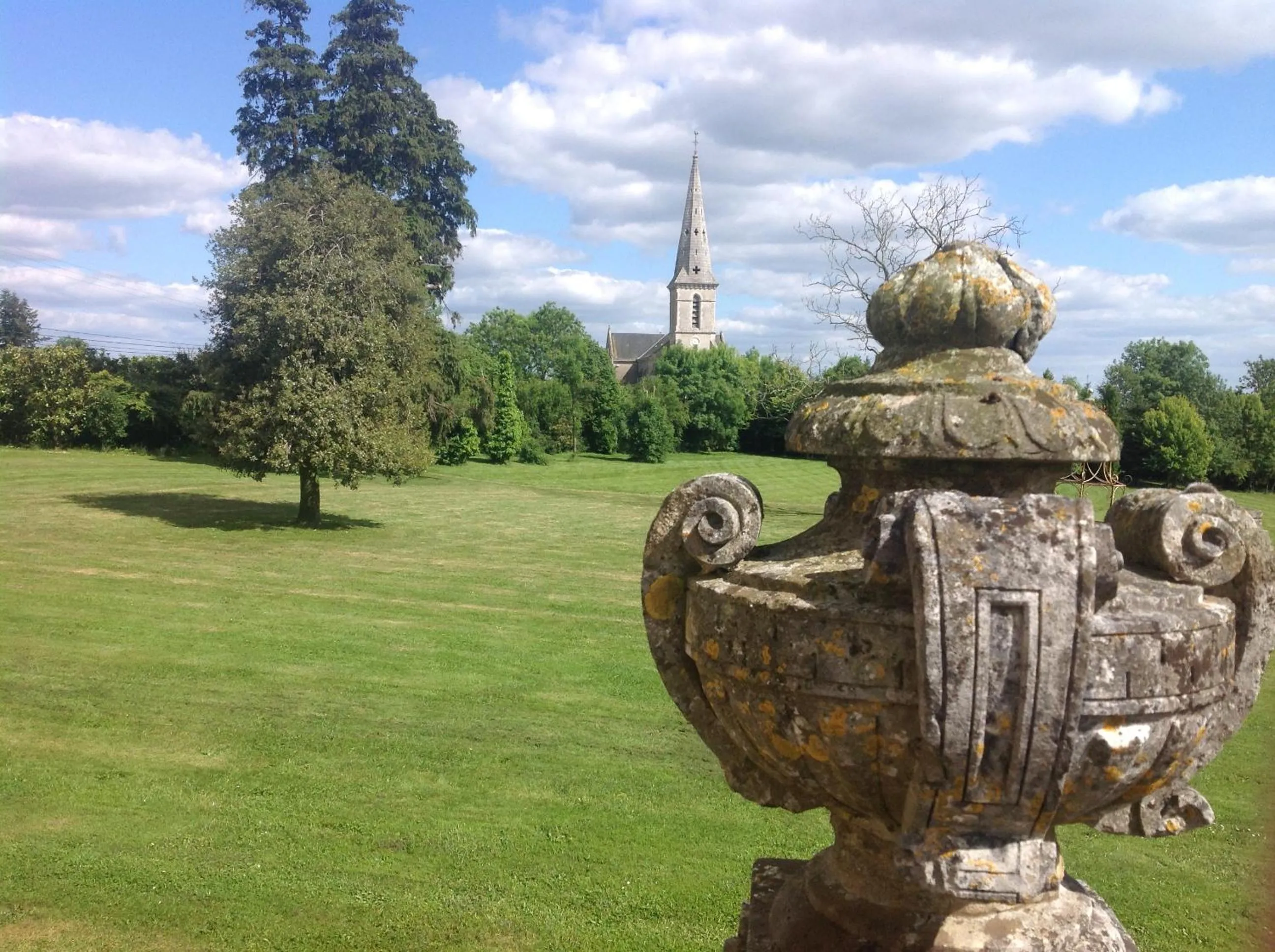 Garden view in Chateau De La Goujonnerie