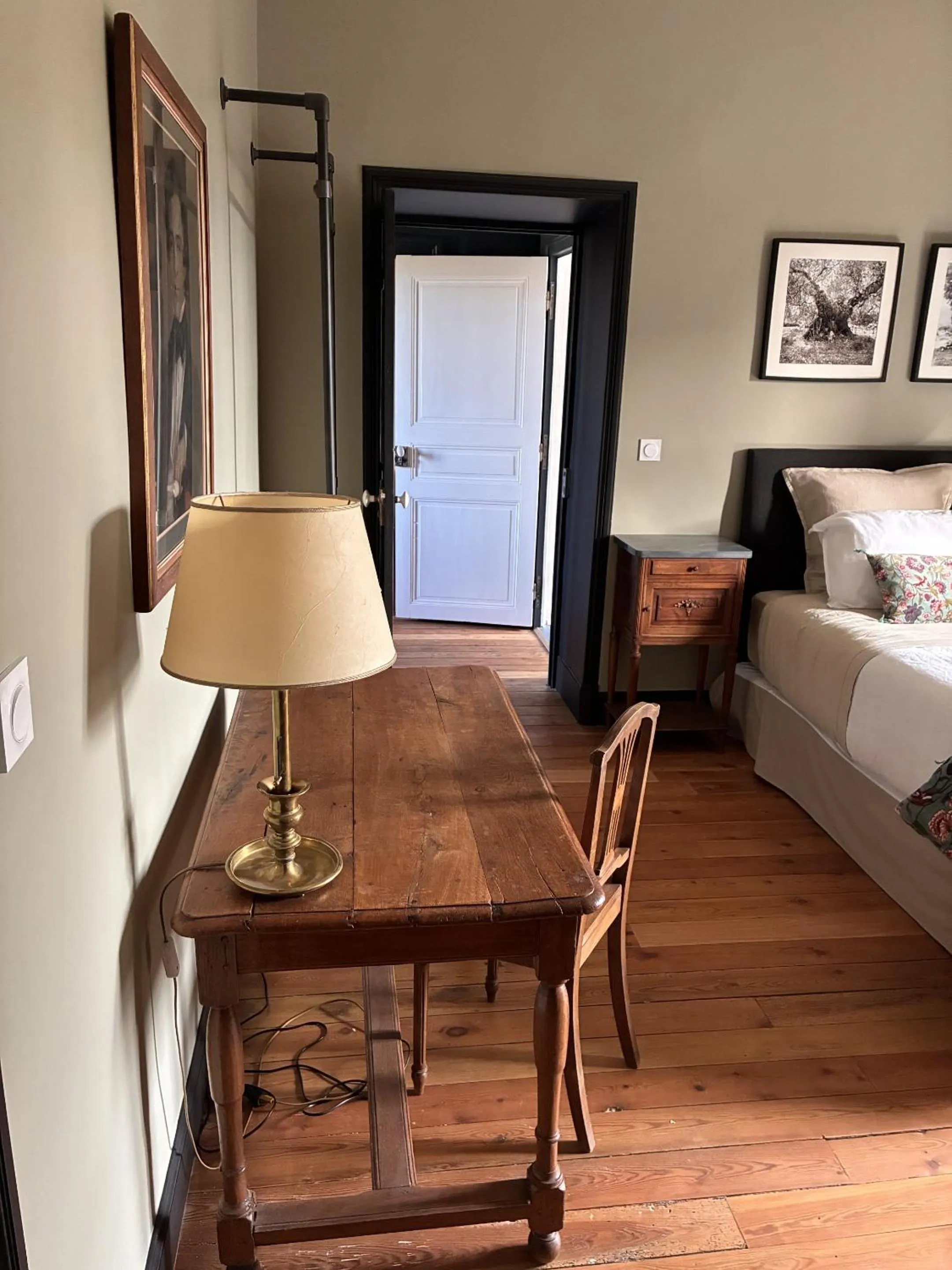 Bedroom, Bed in Maison d'hôtes "Les Tillets"
