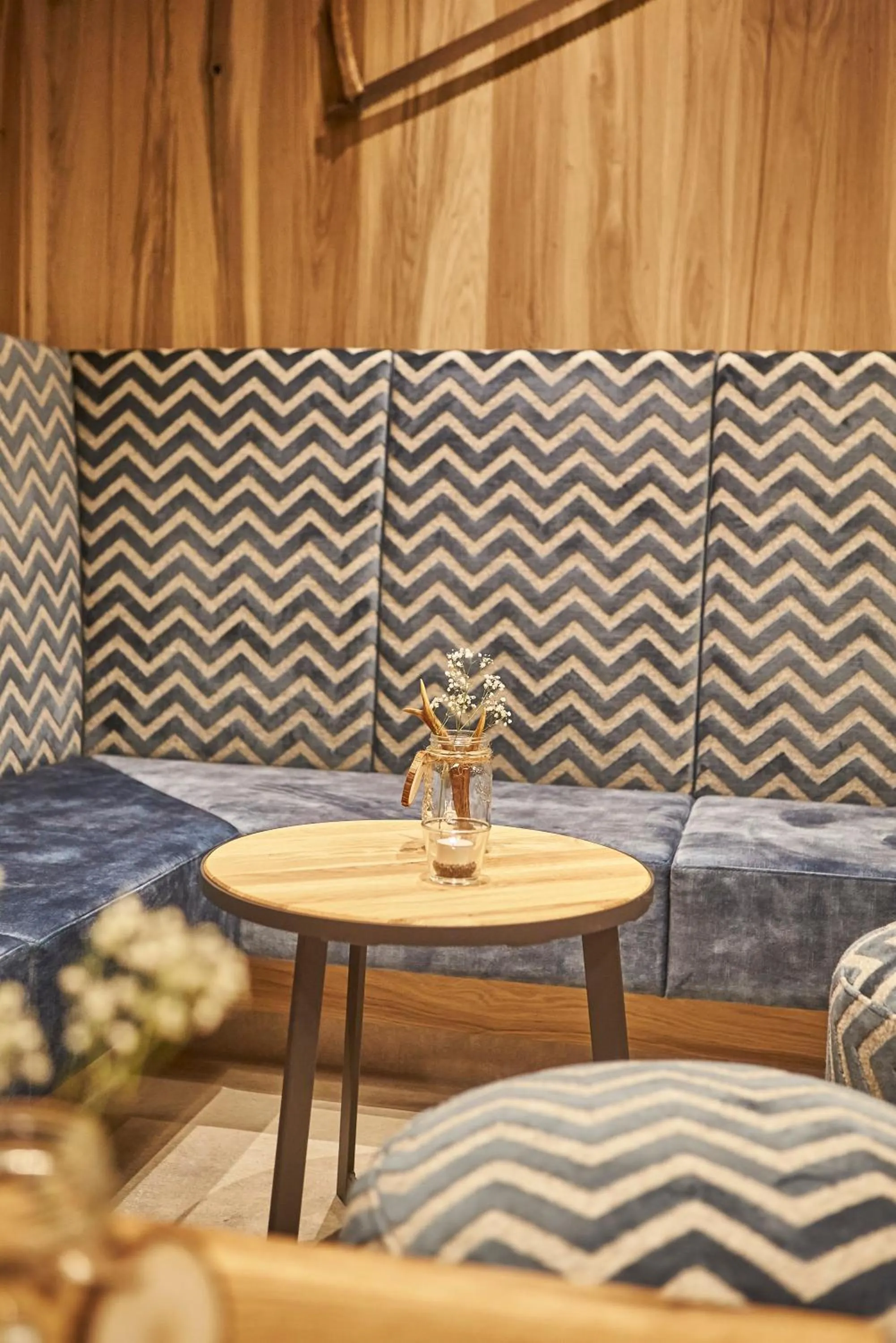 Seating area in Hotel Gungau