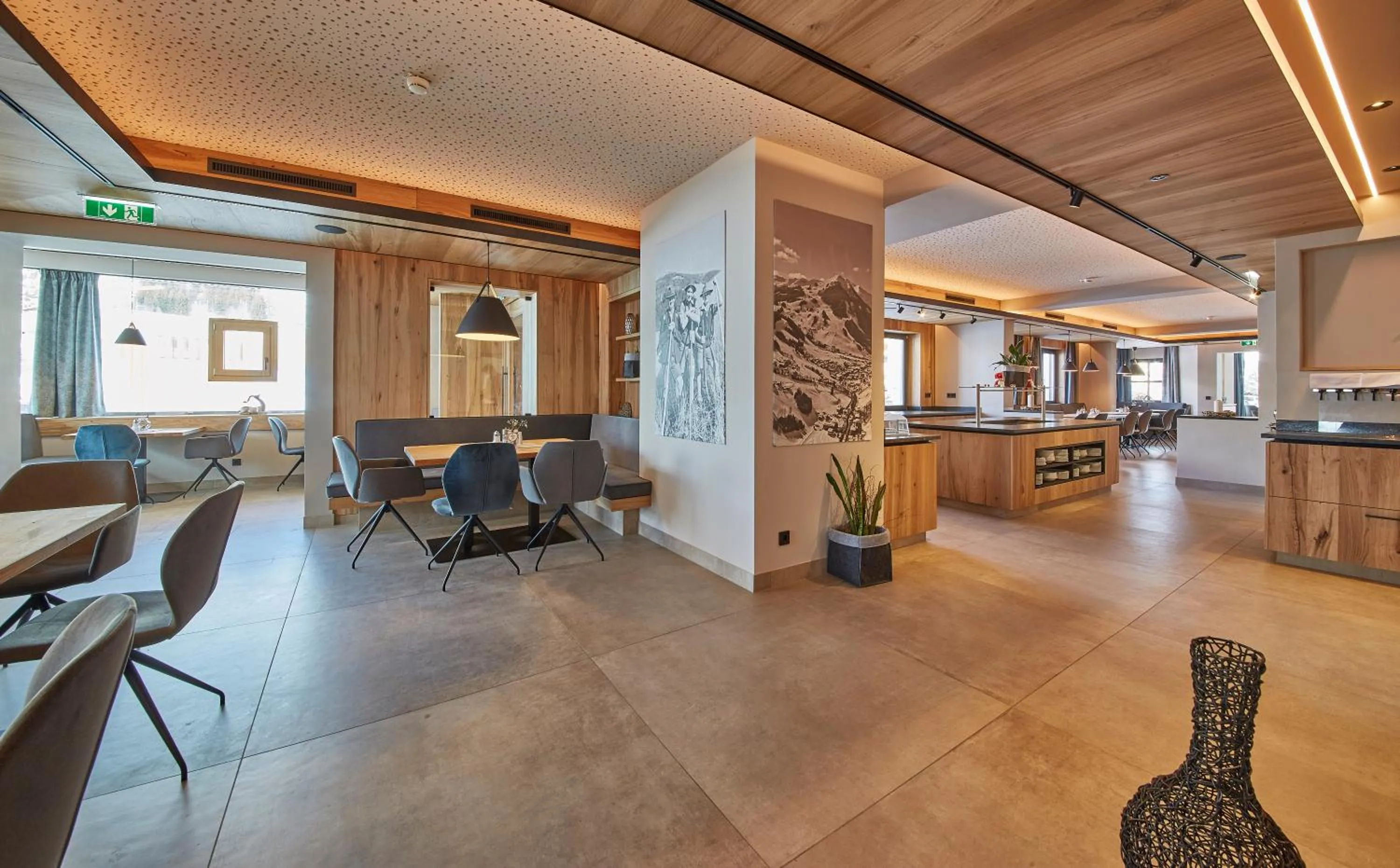 Restaurant/places to eat in Hotel Gungau