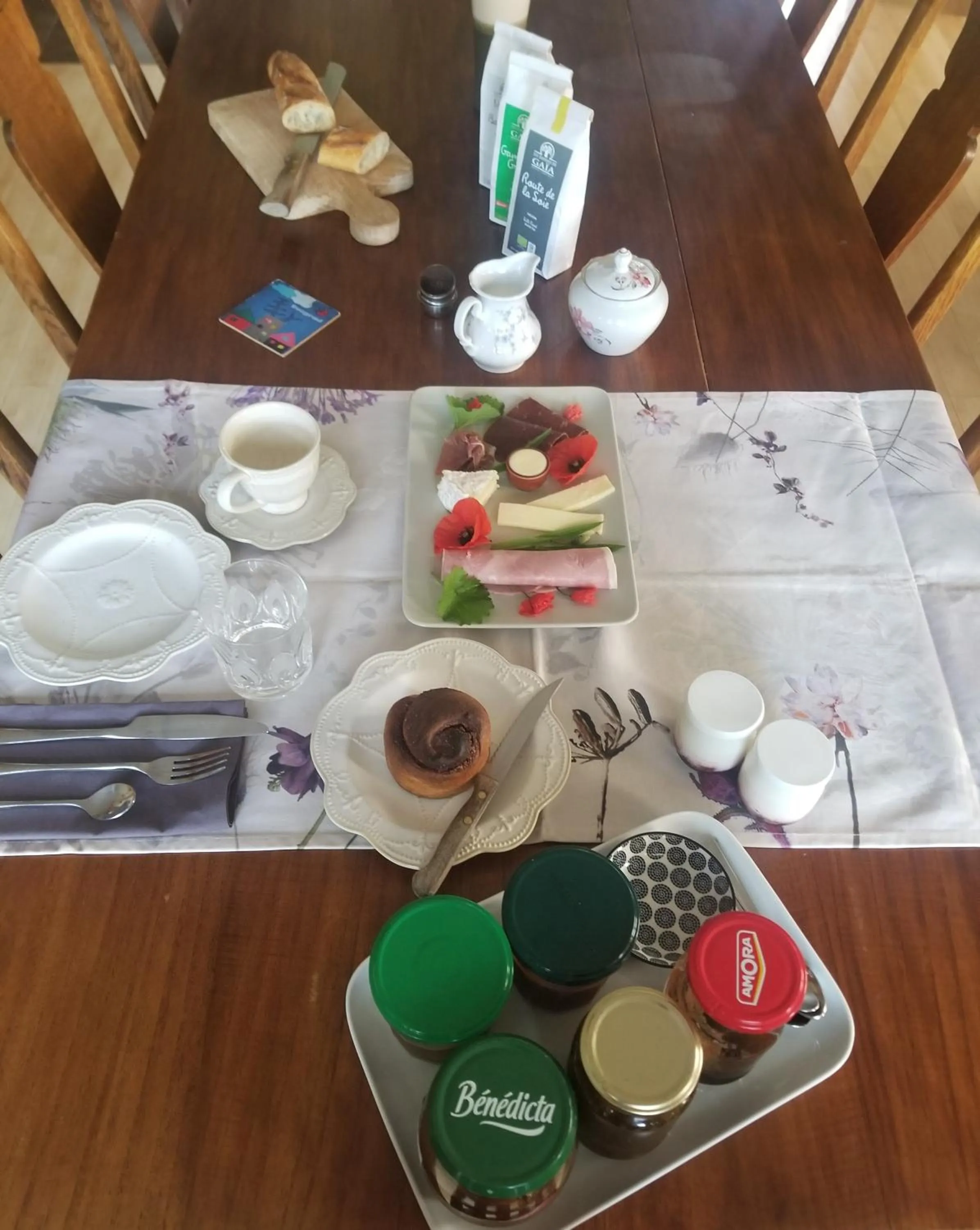 Breakfast in chambre d'hôtes de charme, un temps en forêt