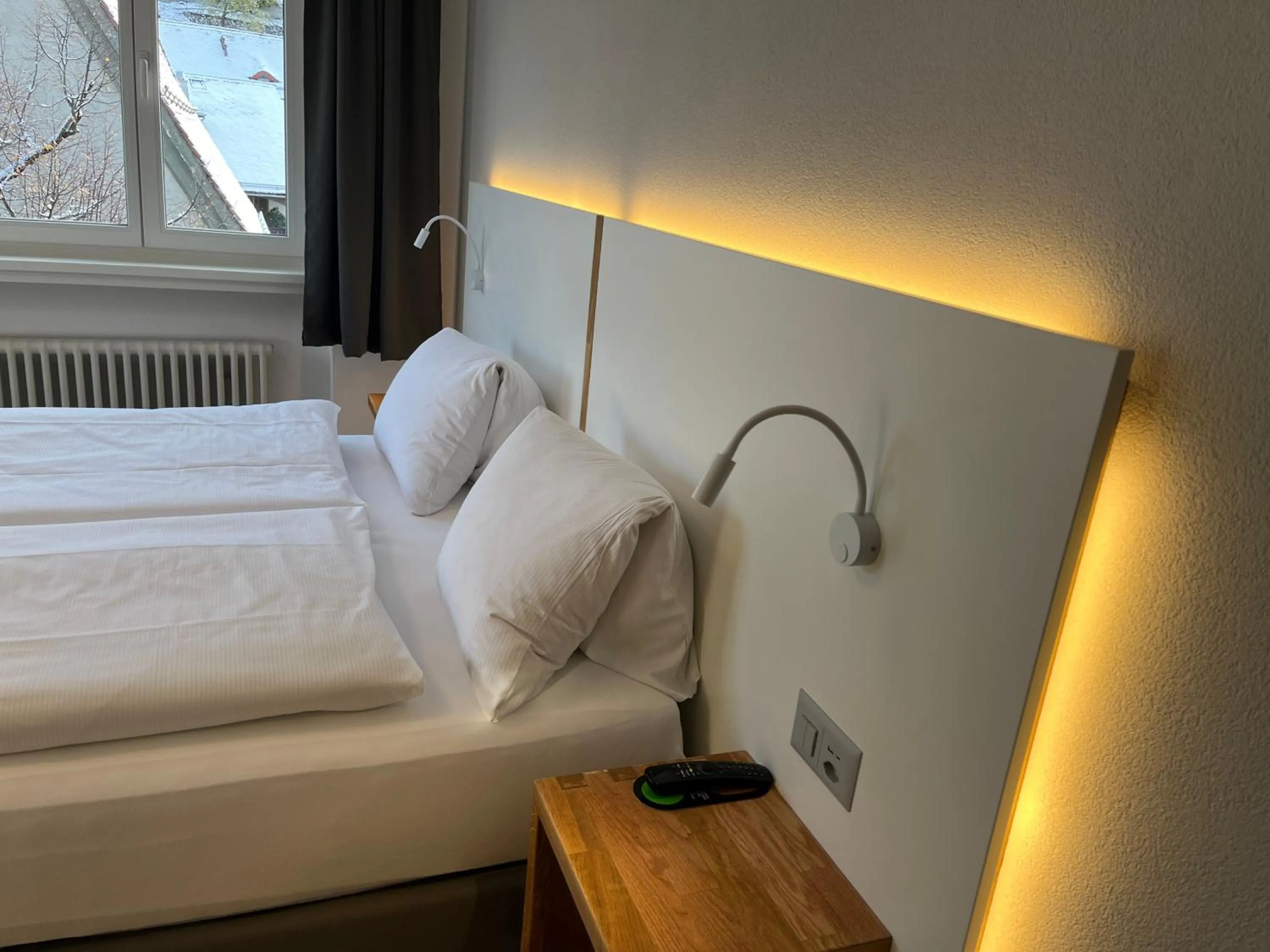 Photo of the whole room, Bed in Hotel Drei Könige