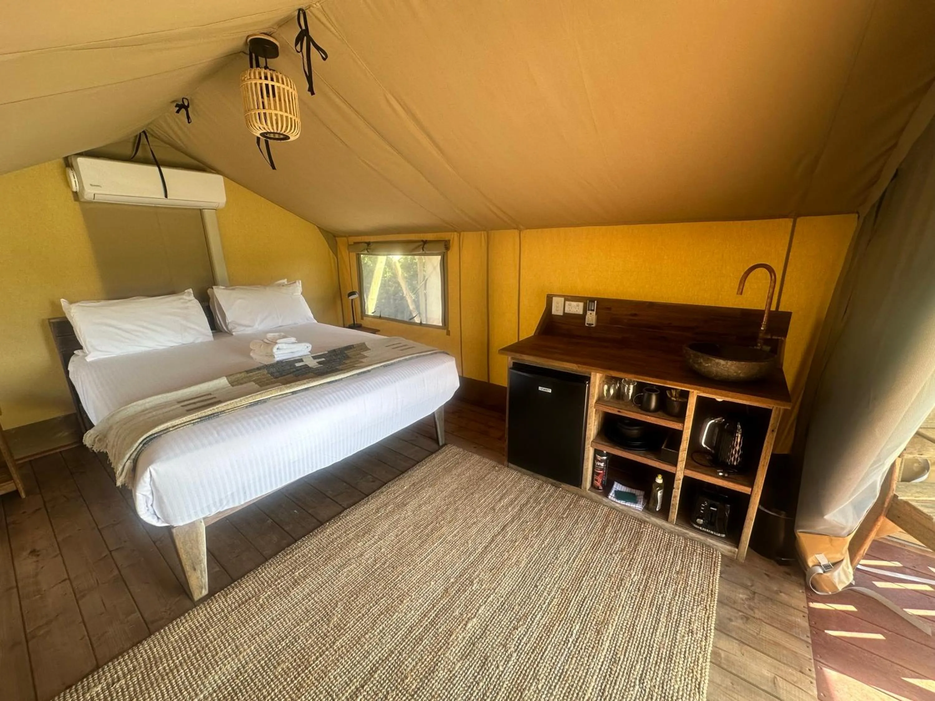 Photo of the whole room, Bed in Ballina Beach Nature Resort