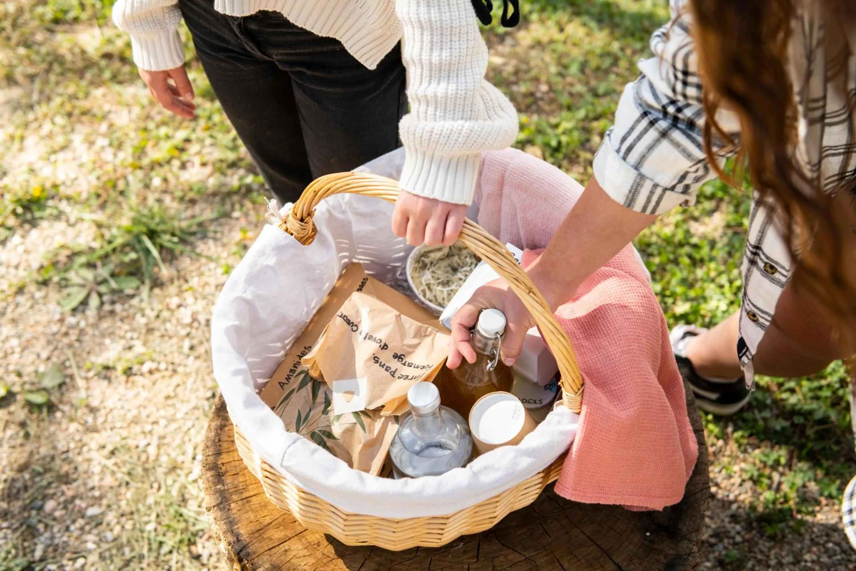 Restaurant/places to eat in ECOTurisme Can Buch HOTEL