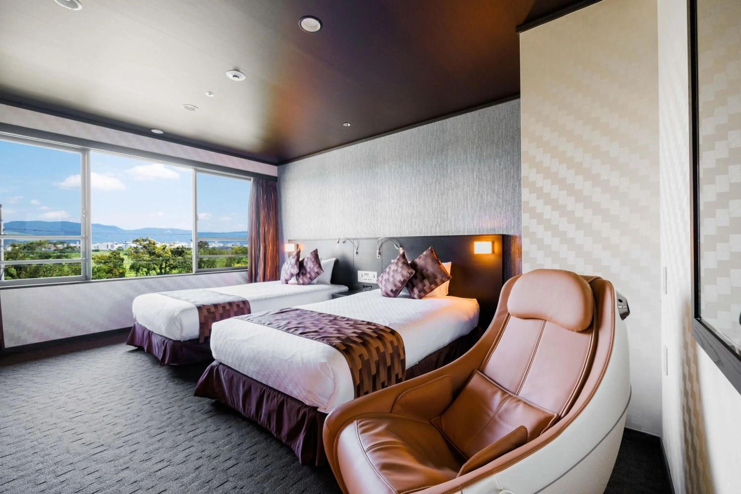 Photo of the whole room, Bed in KAMENOI HOTEL Nara