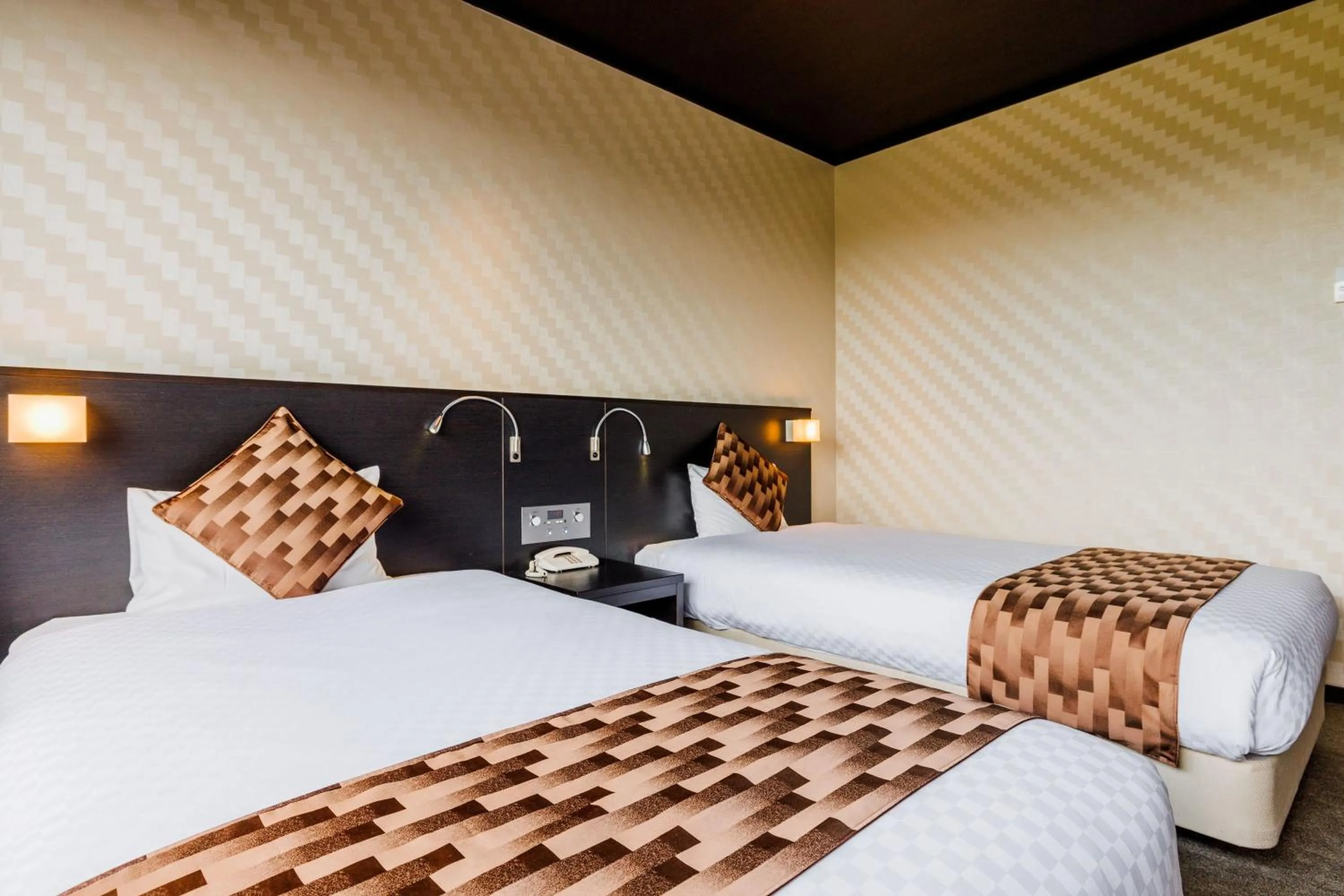 Photo of the whole room, Bed in KAMENOI HOTEL Nara