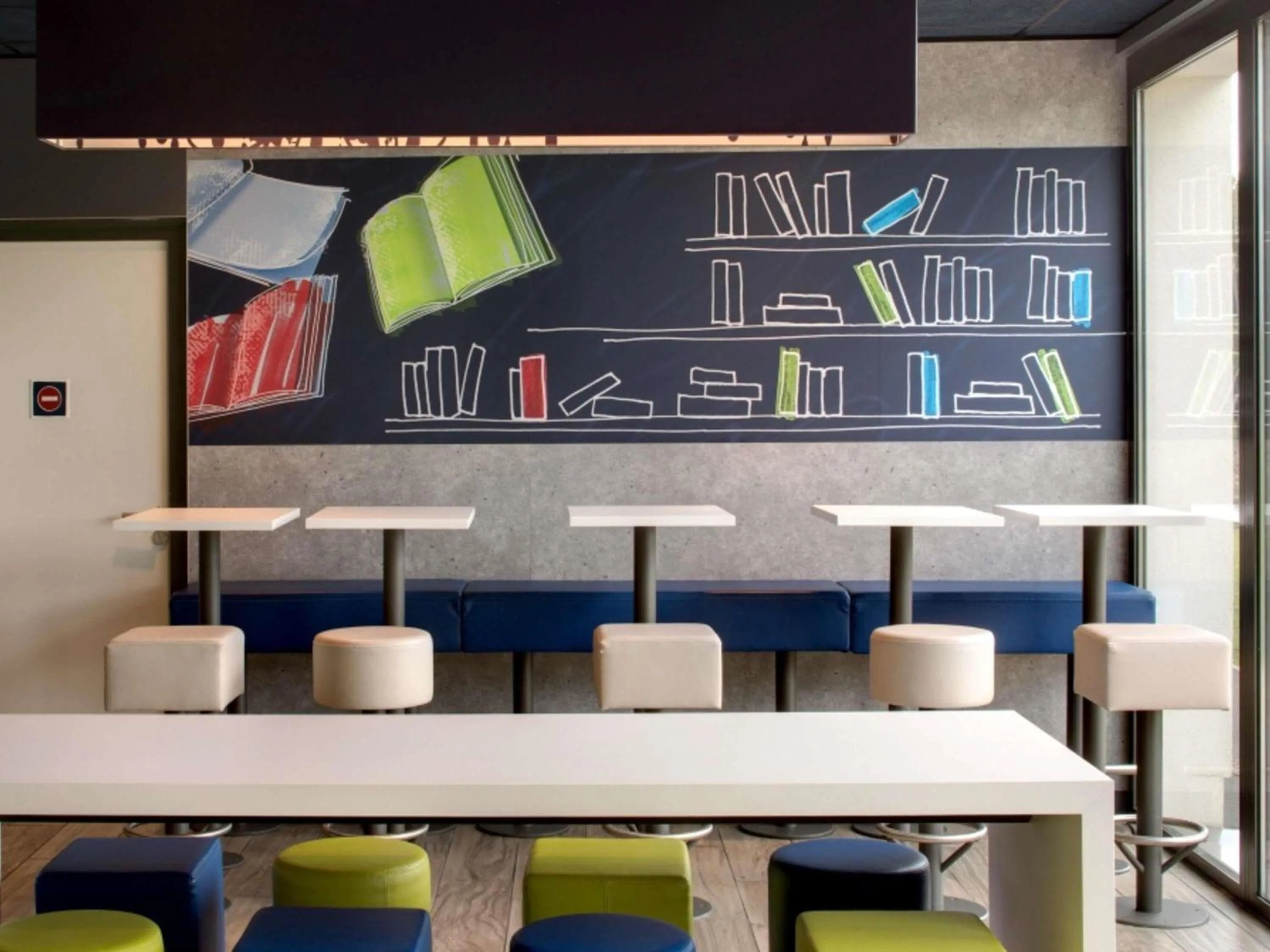 Breakfast in ibis budget Montceau les Mines