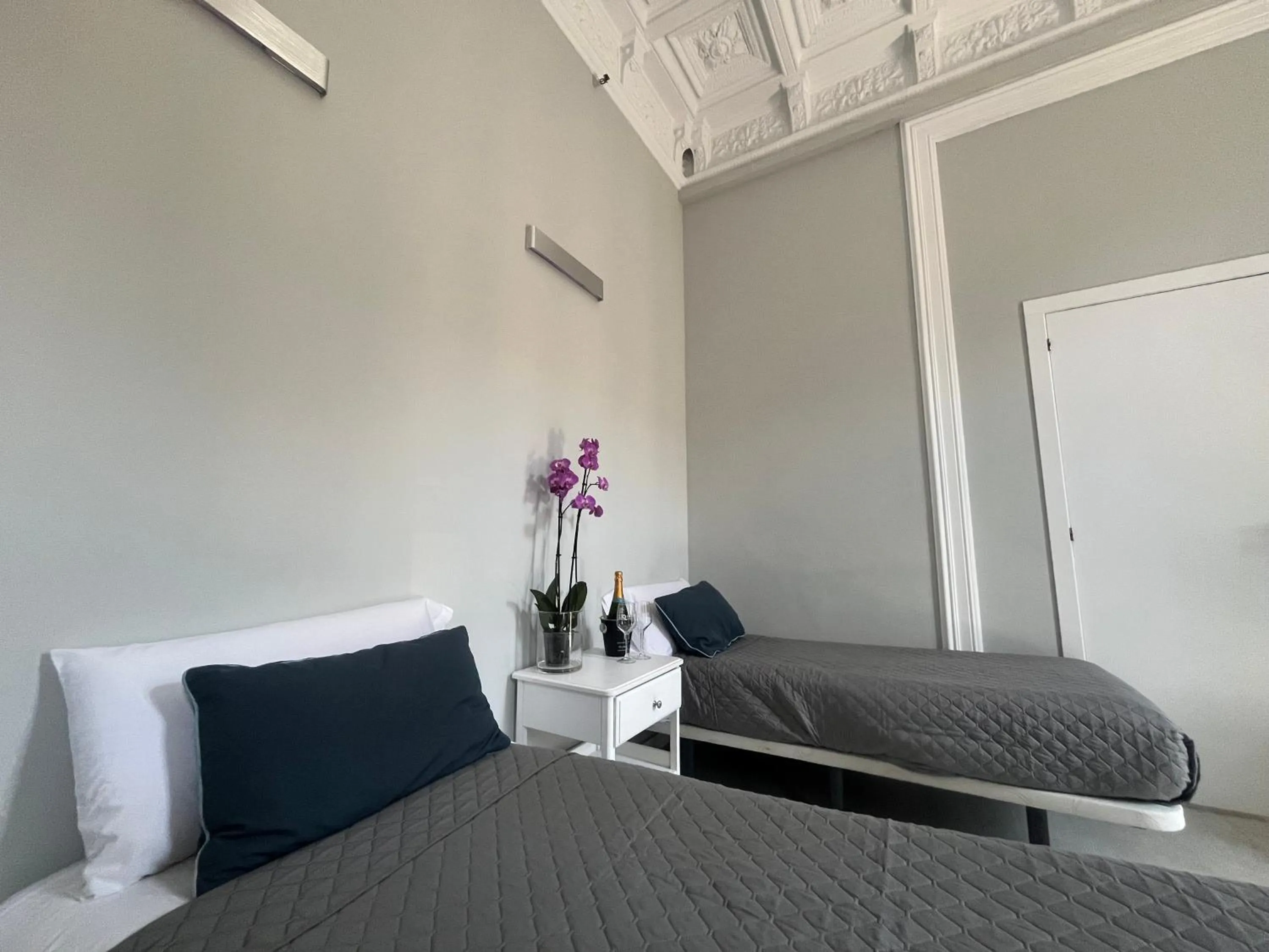 Bed in Hotel Ginebra