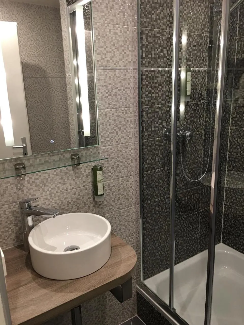 Bathroom in Hotel Admiral