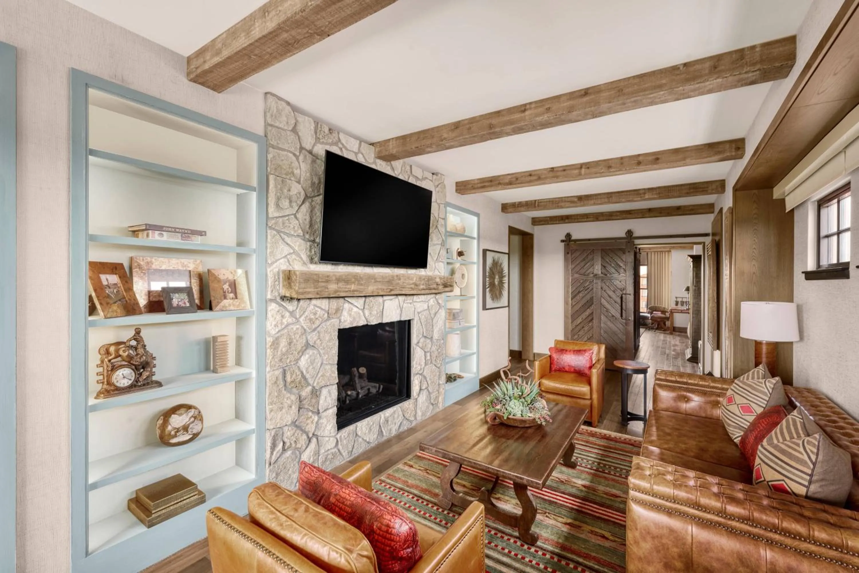 Living room in Hotel Drover, Autograph Collection