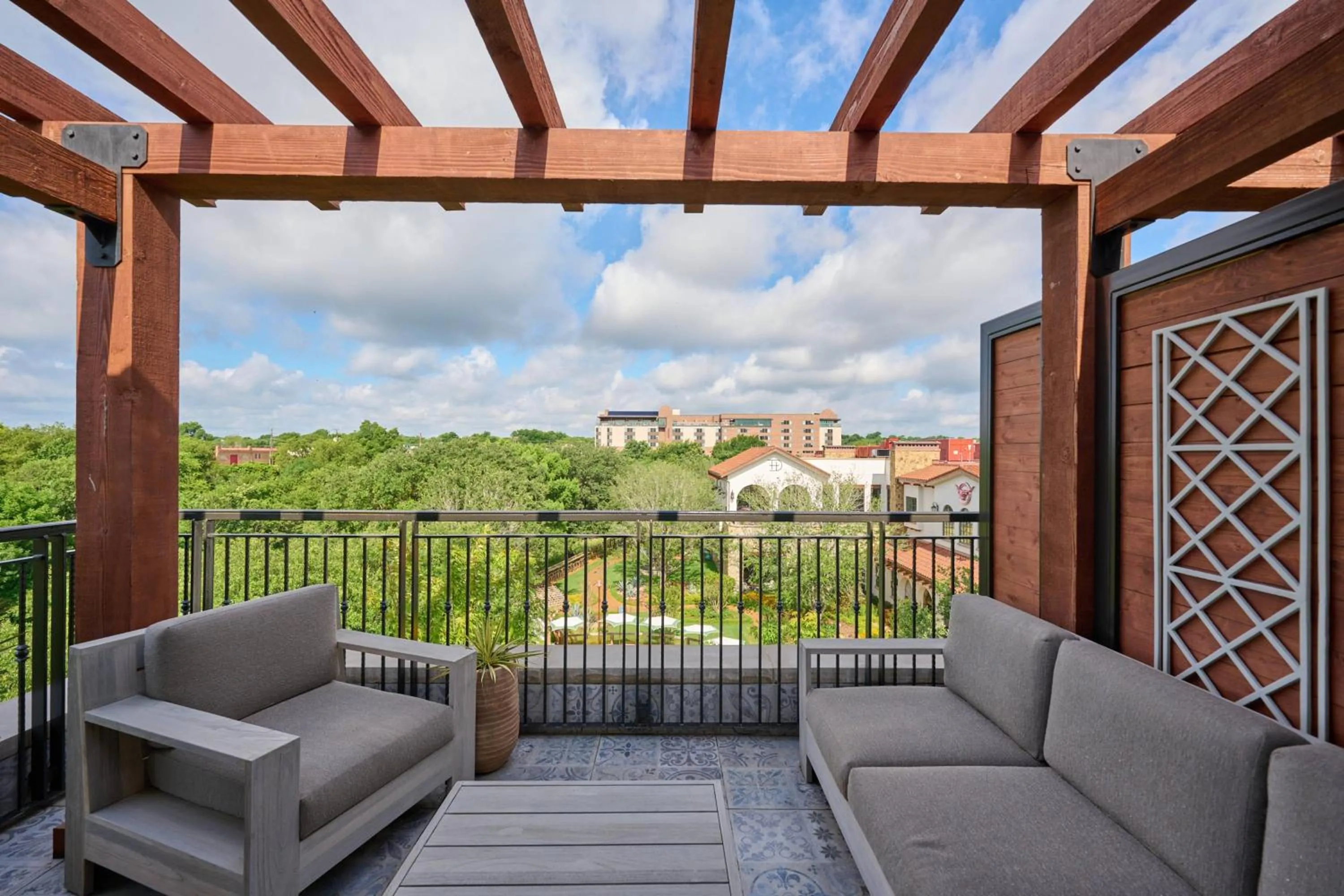 Photo of the whole room in Hotel Drover, Autograph Collection