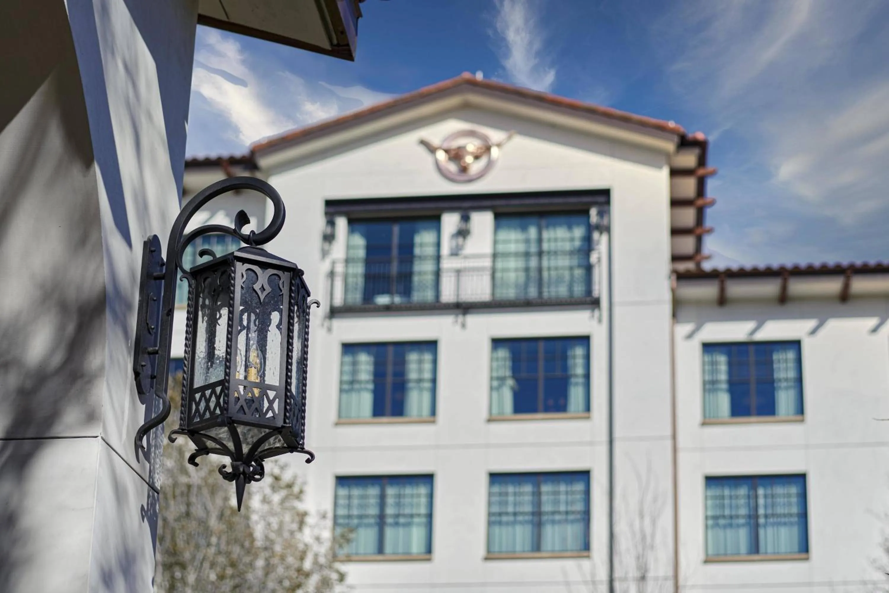 Property building in Hotel Drover, Autograph Collection