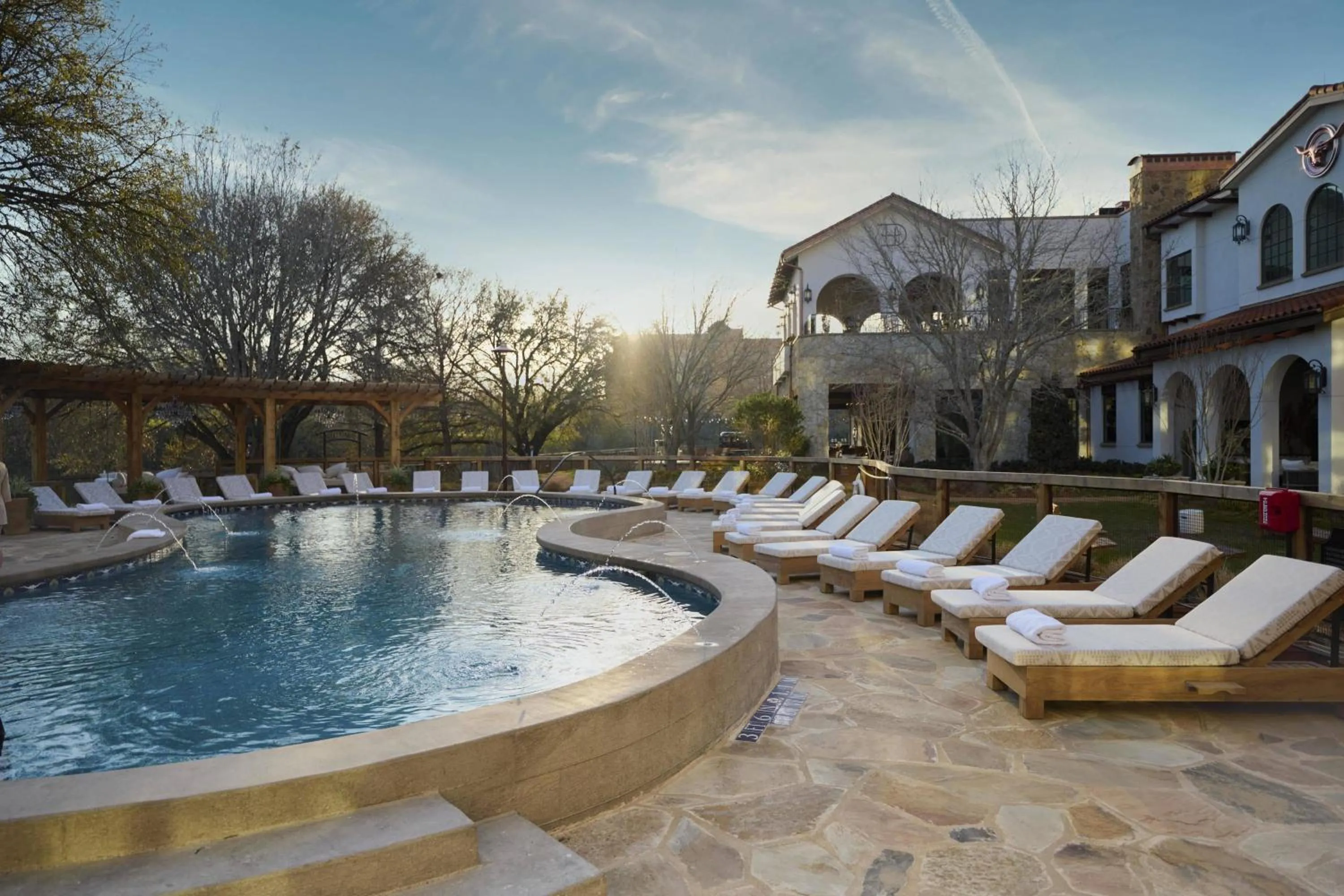 Swimming pool in Hotel Drover, Autograph Collection