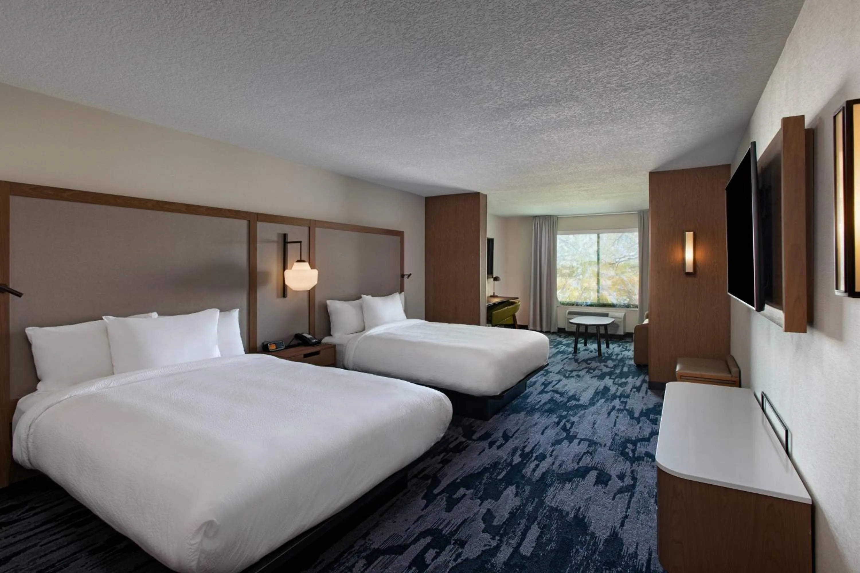 Bedroom, Bed in Fairfield Inn & Suites by Marriott Oskaloosa