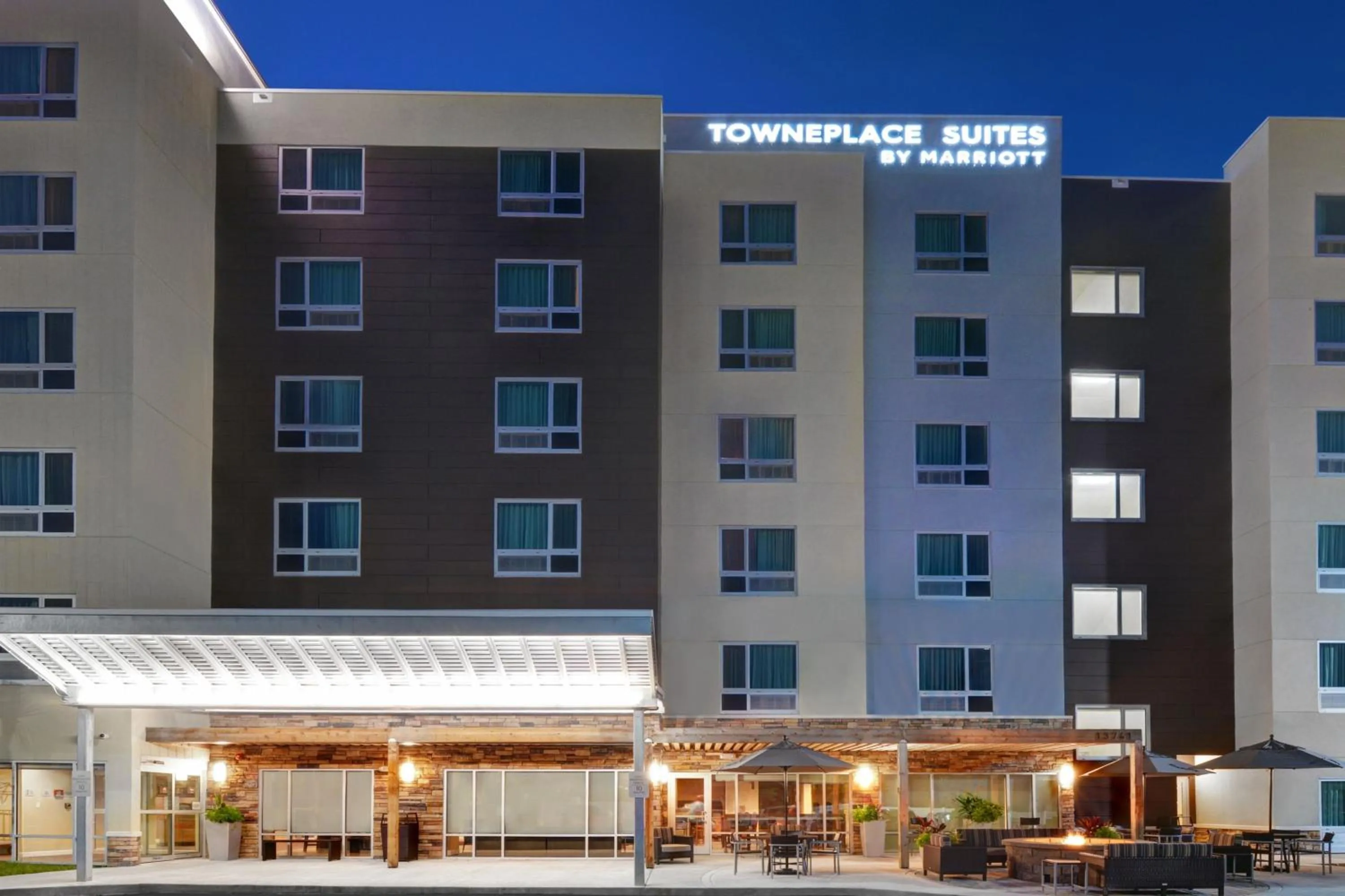 Property building in TownePlace Suites by Marriott Jacksonville East