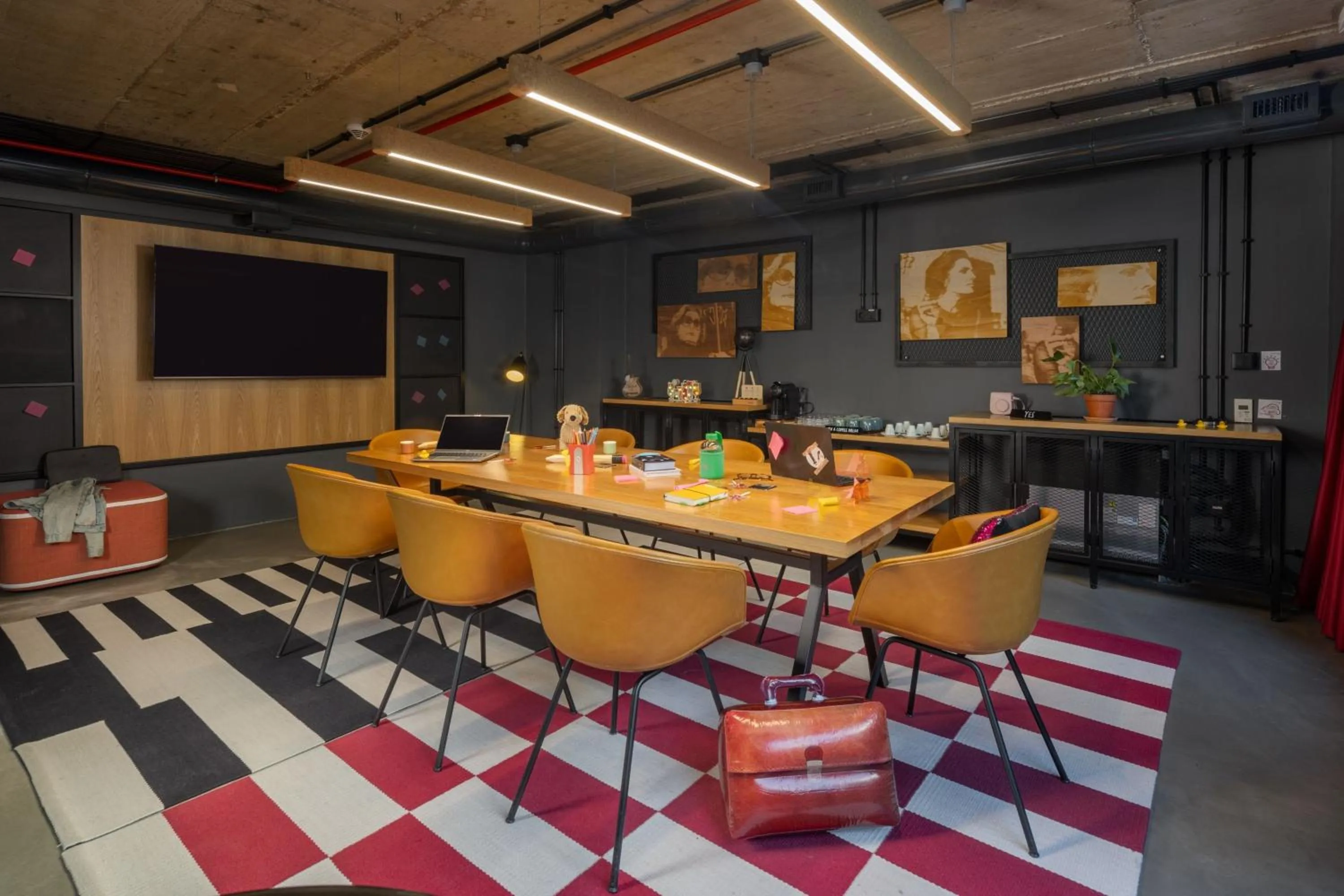 Meeting/conference room in Moxy Lisbon City